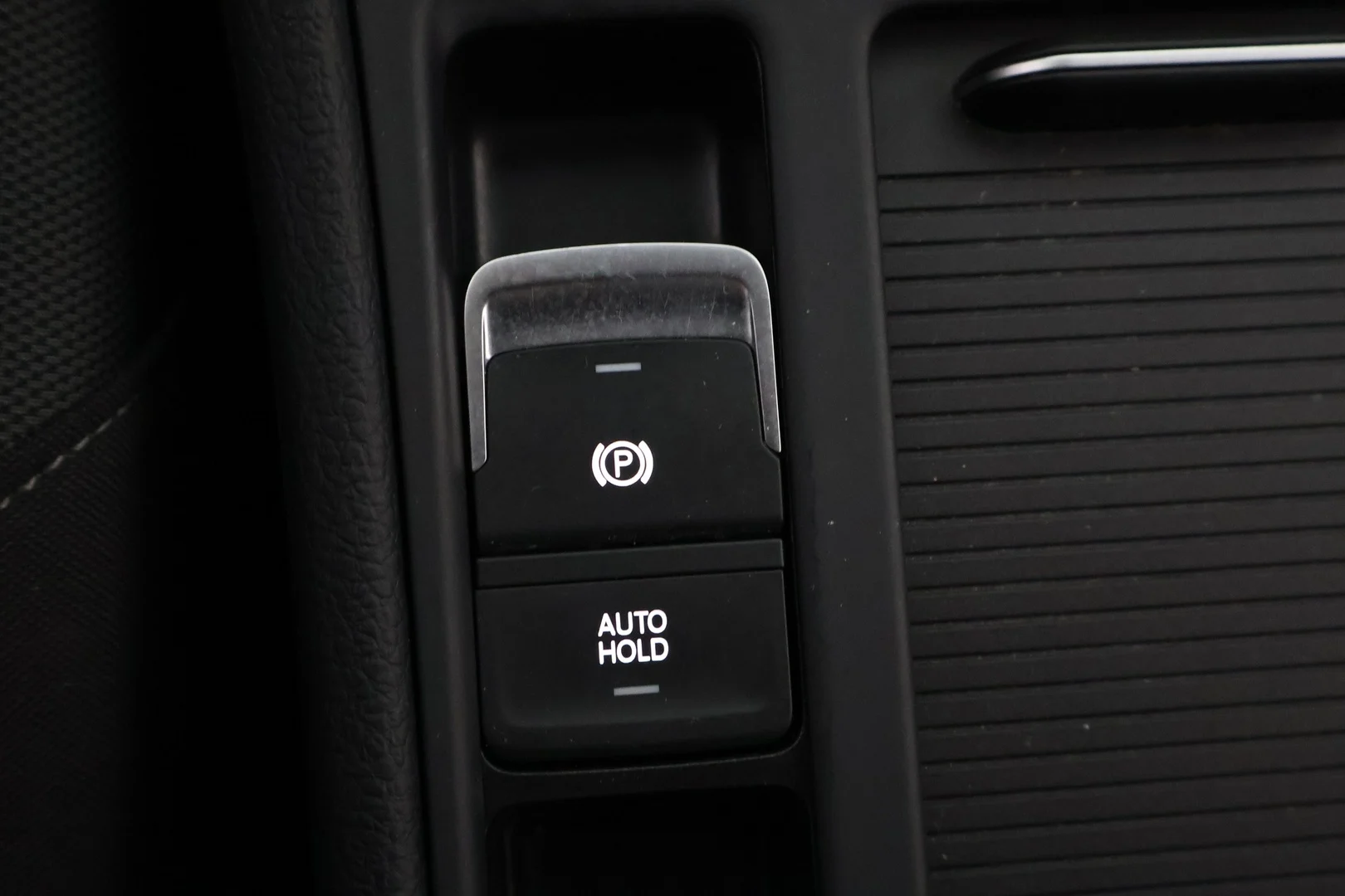 Car Image - 3pn8YRoQdVgMsecVoDpmxO