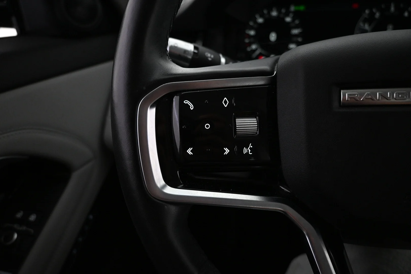 Car Image - 68WqoO4qMJYq60oUfHFUJC