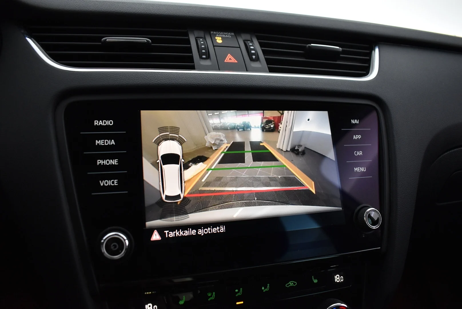 Car Image - 3BlLSeXv0OptoTgM7lNQMd