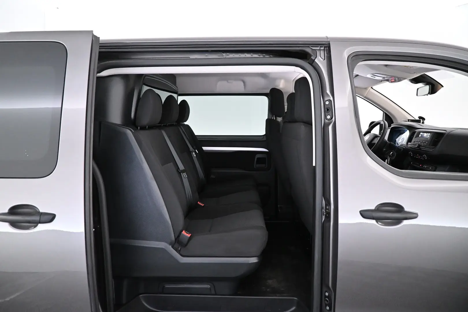 Car Image - 7N2S9q9UhMuaUtQBXrR31R