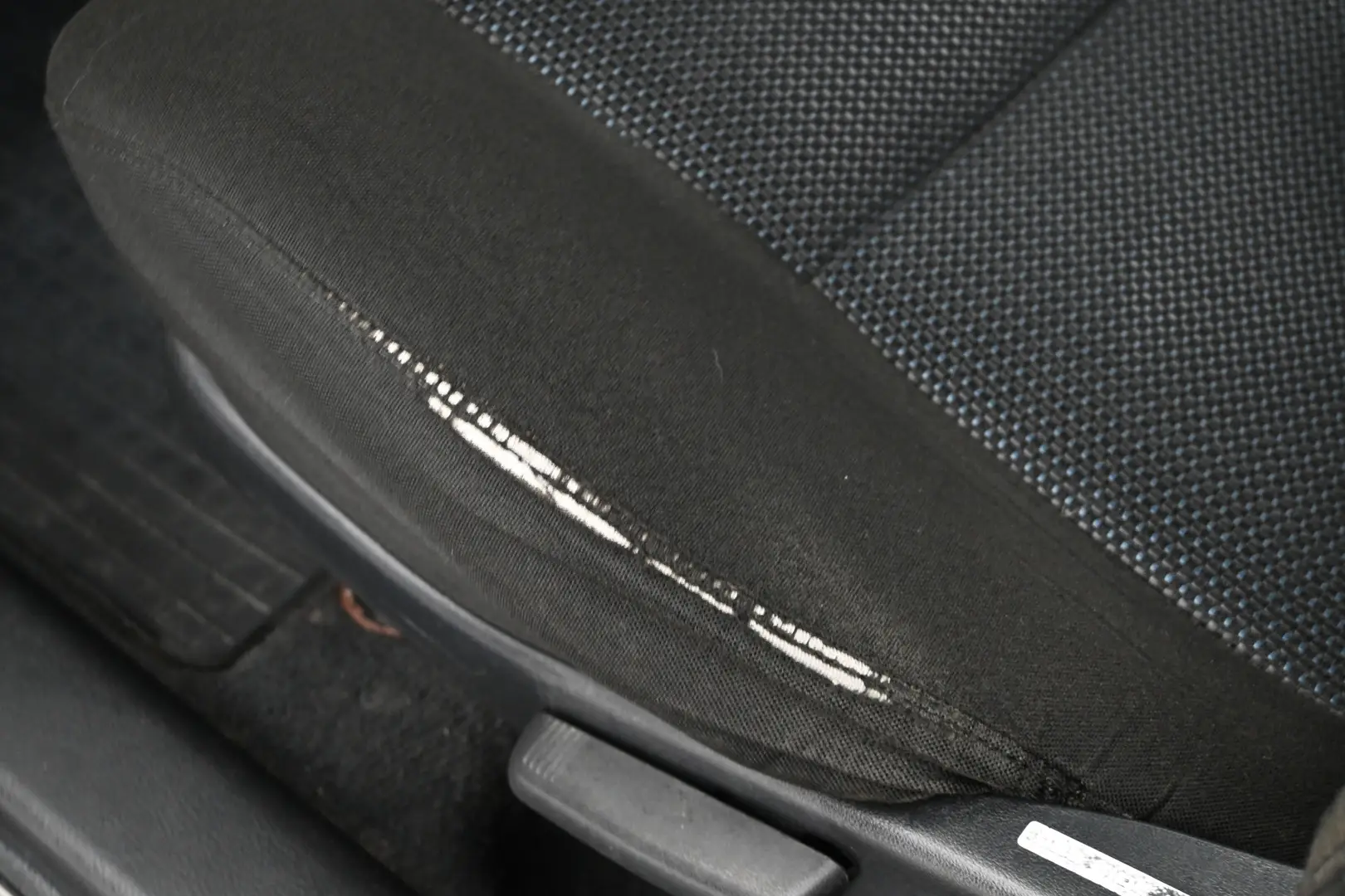 Car Image - 2VdgMqEeawTsOW8UxxcT8Y