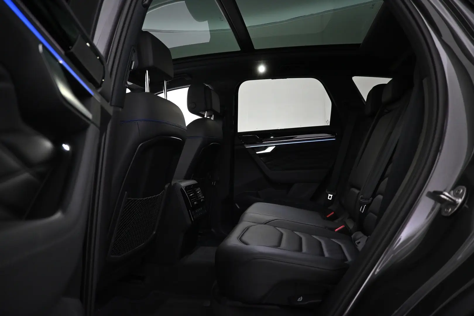 Car Image - 1ekN5JXrq9NzDKDStVcq8b