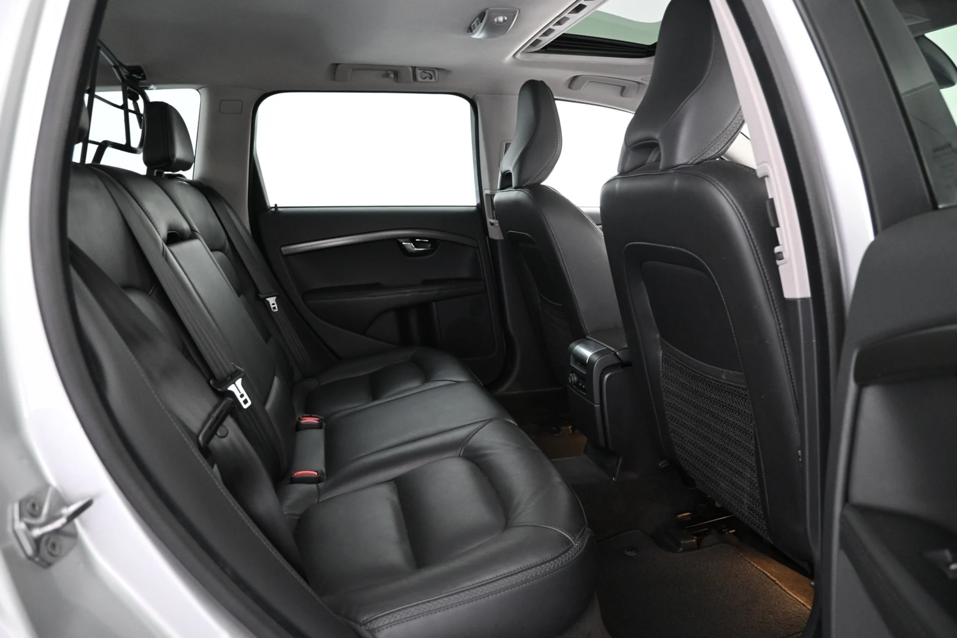 Car Image - 1nSuv9h44EyVXNWCzedXk4