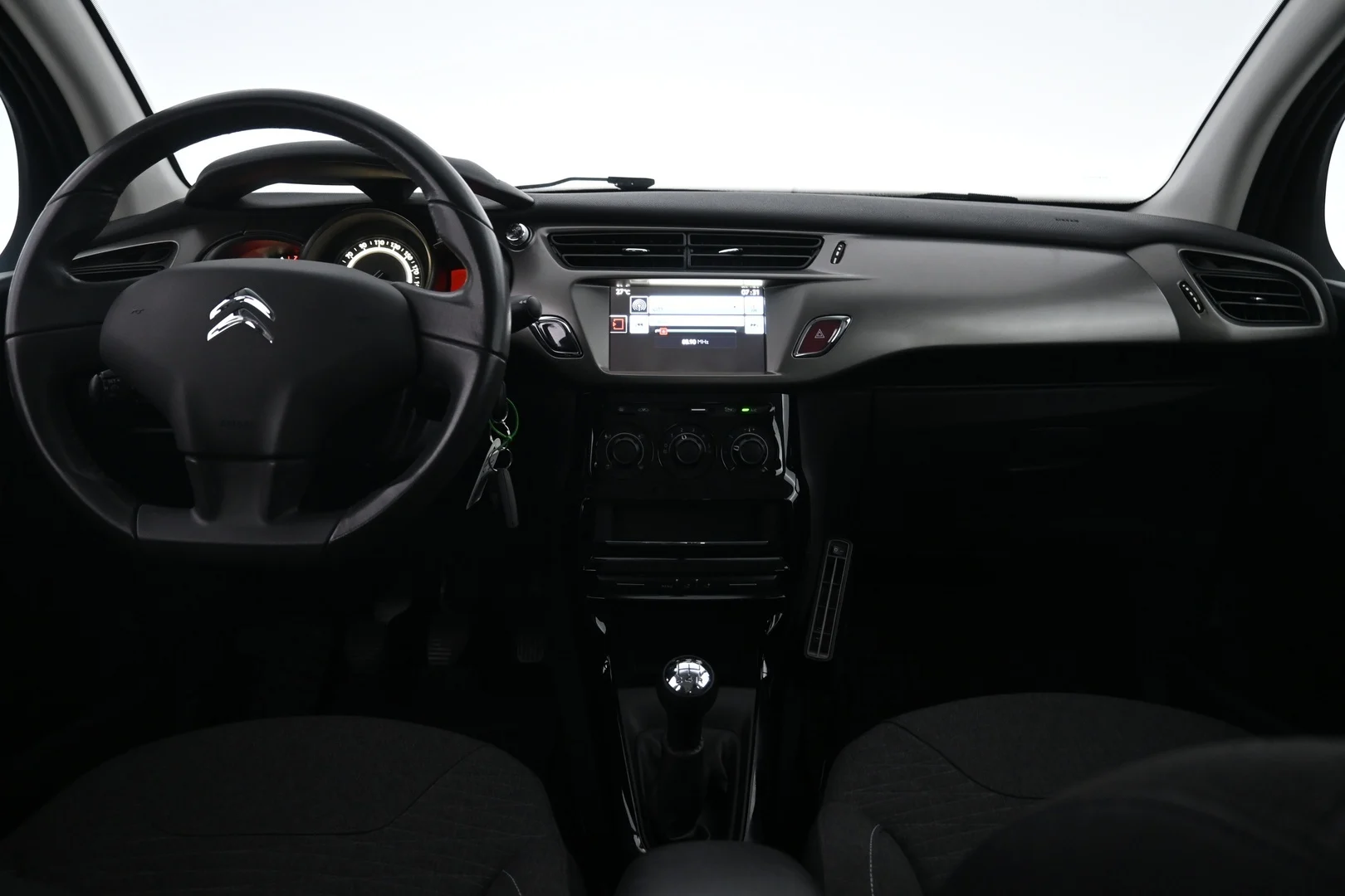 Car Image - 4h7GMv6NqeuQAoI8iqNTj1