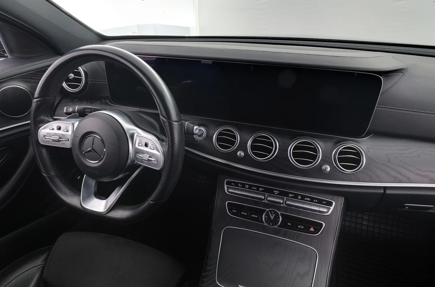 Car Image - 71IW2sAanS9mUPWxxe3yV9