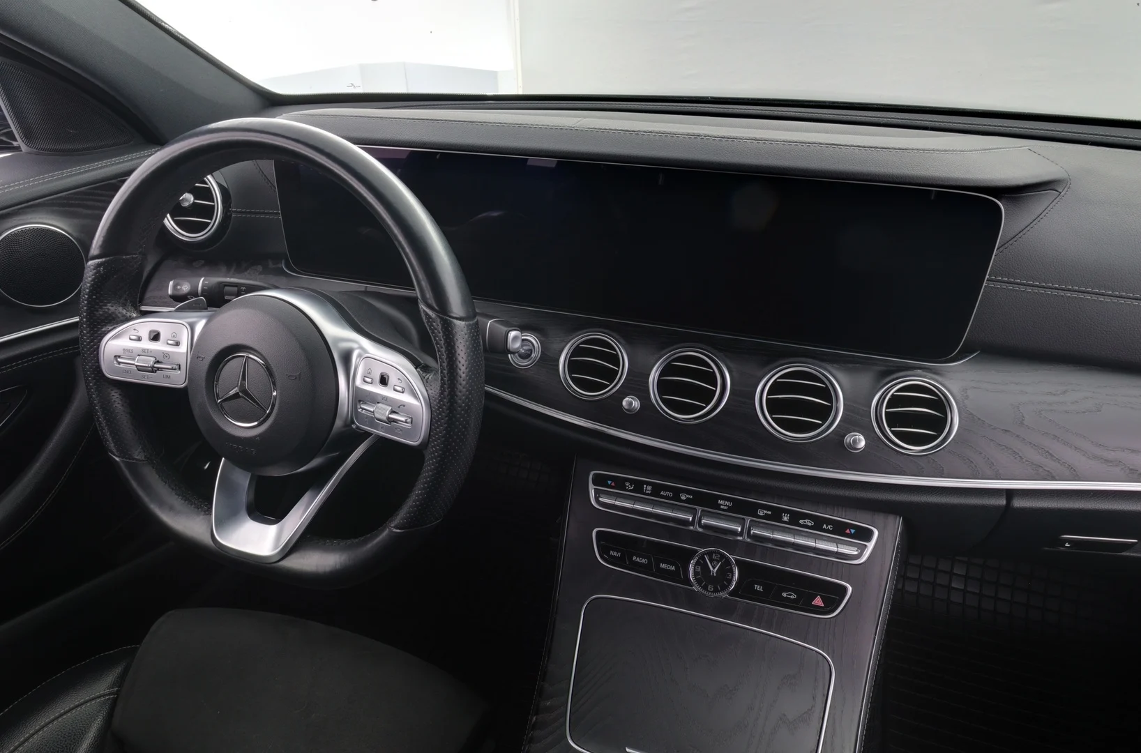 Car Image - 71IW2sAanS9mUPWxxe3yV9