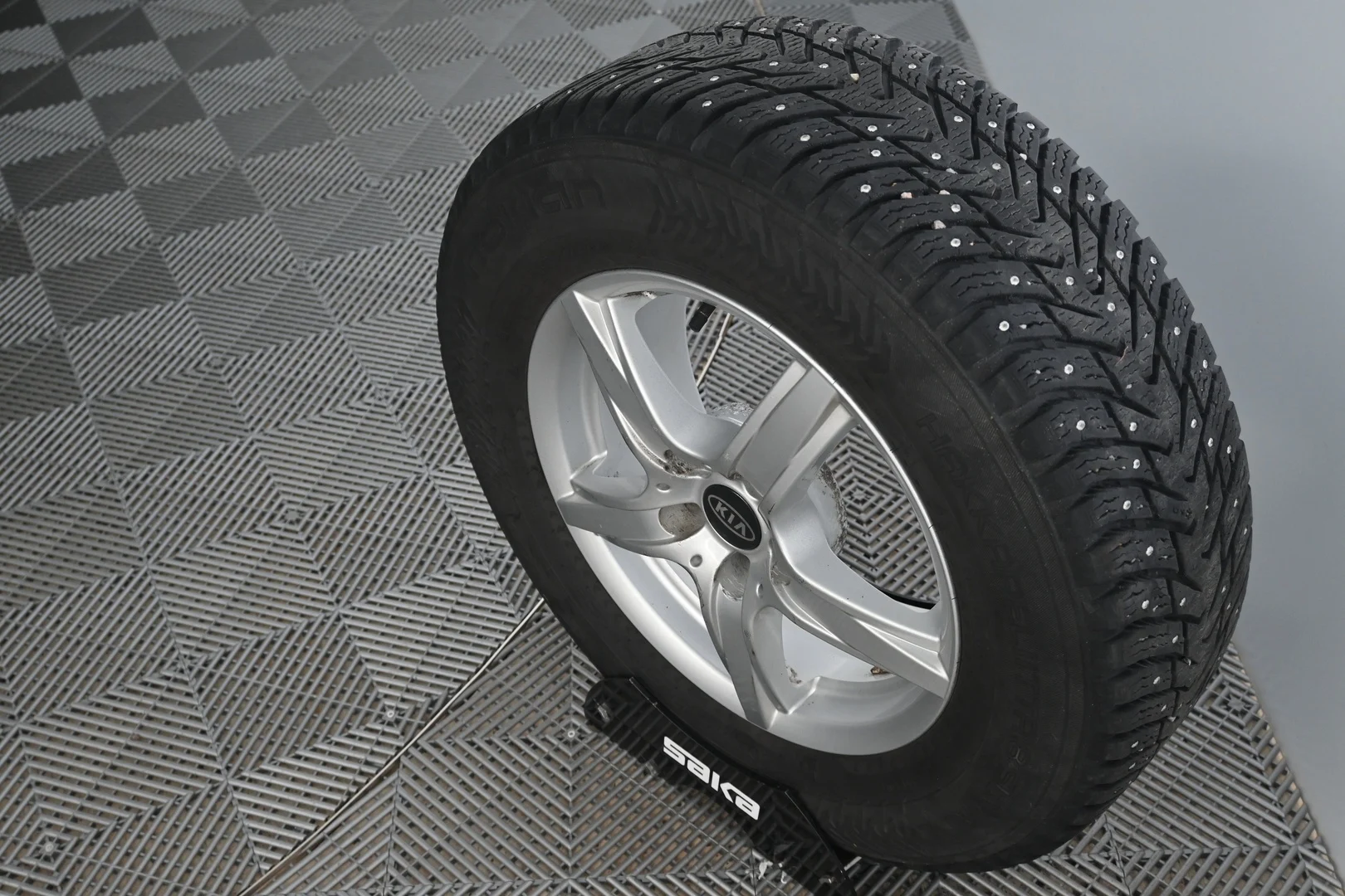 Car Image - 7bsJpUb39fROl6dMJD6Jjw