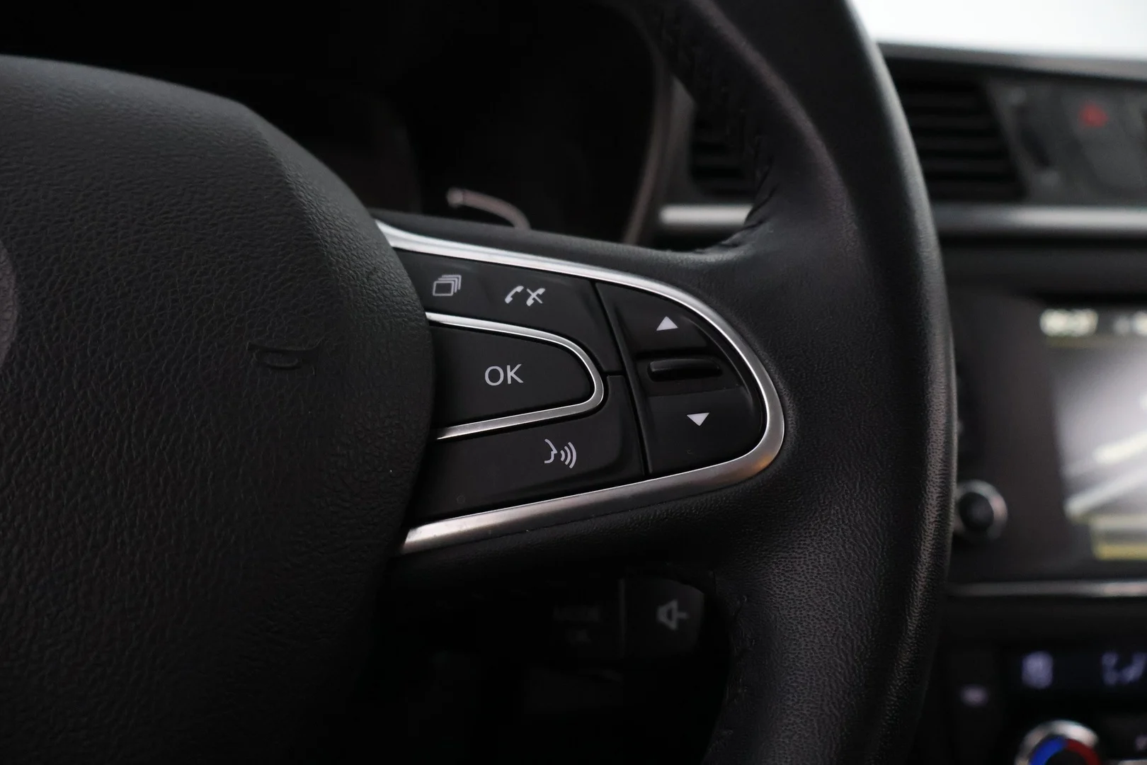 Car Image - 1UCUYW1Pb9Mzou8NNvlKFf