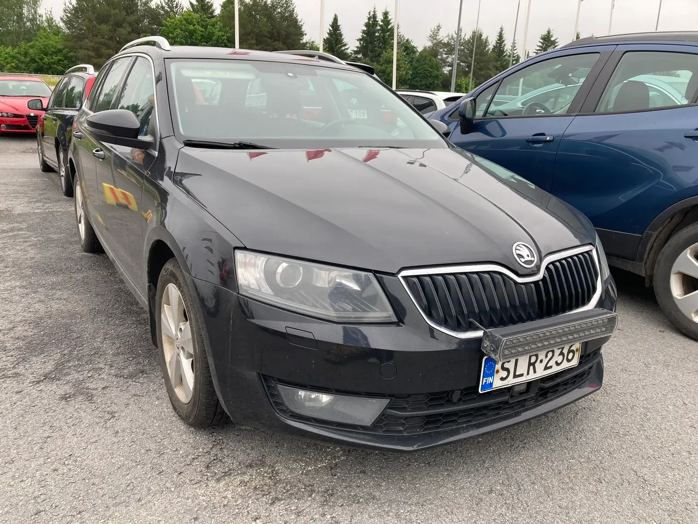 Car Image - 3Whbslui0mMGIpqfglcR5v