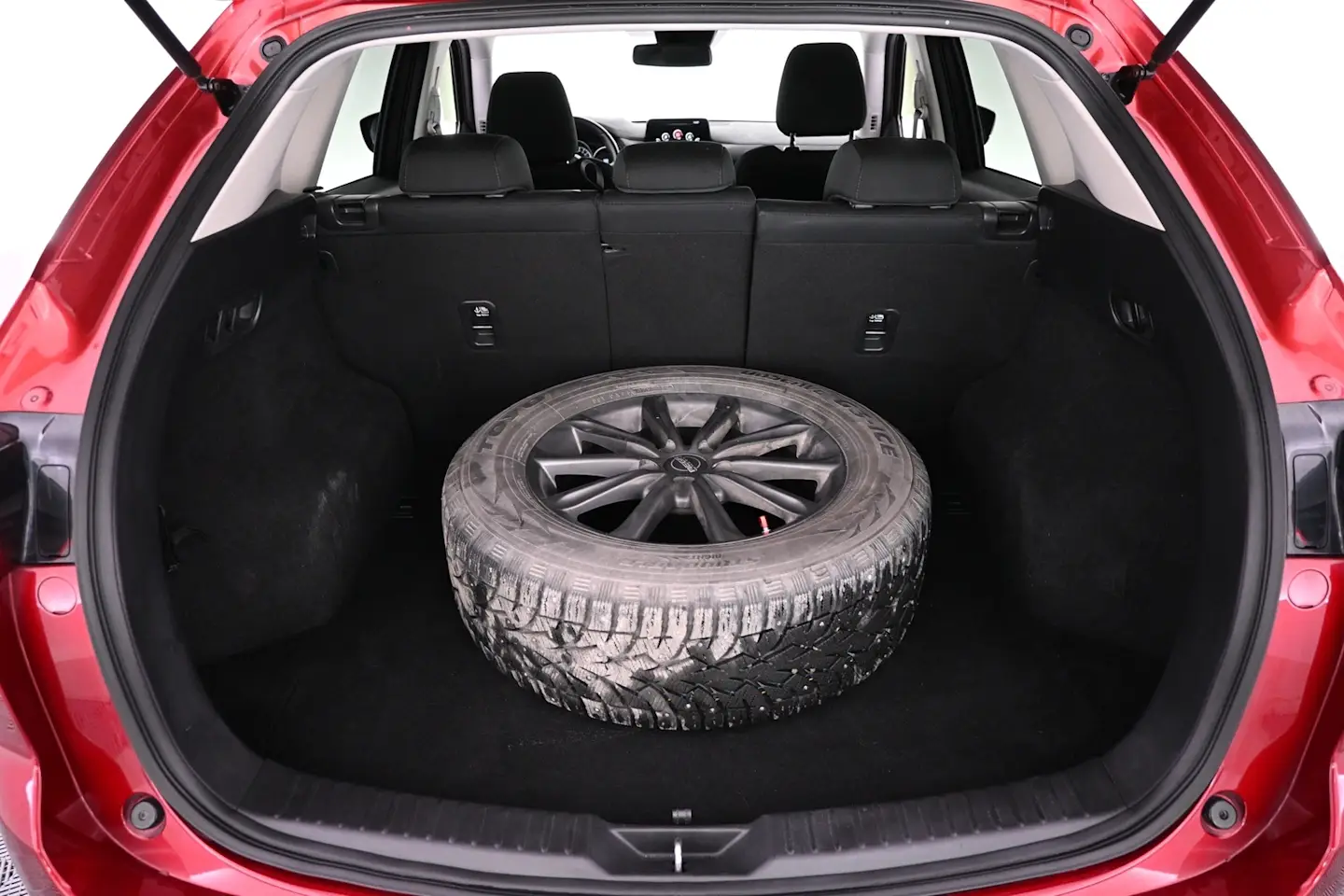 Car Image - 3XJivPPTx3zo7qc2yGyFk8