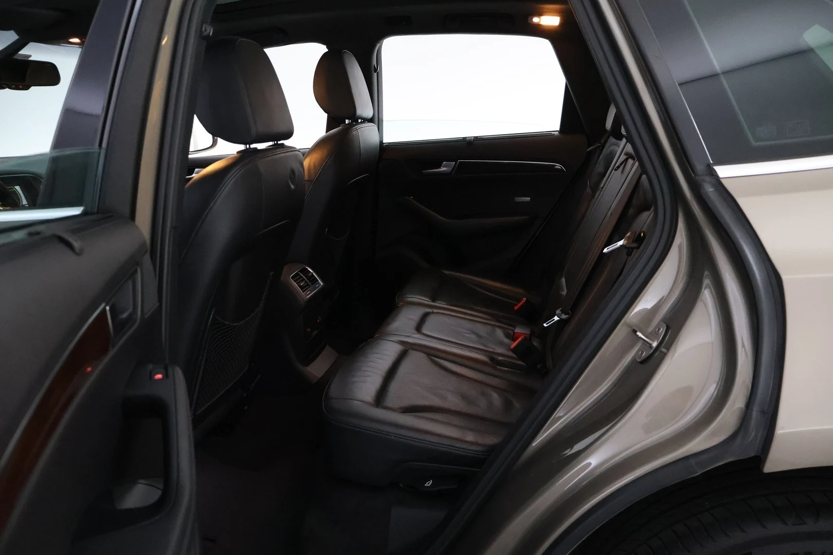 Car Image - vPggV2H0sGDfsbbsVqUgN