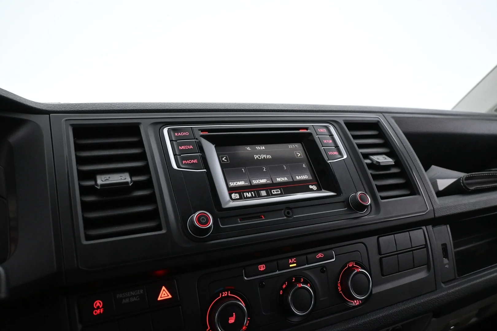 Car Image - 6ujXGNedO60OZsMQMhpd9P
