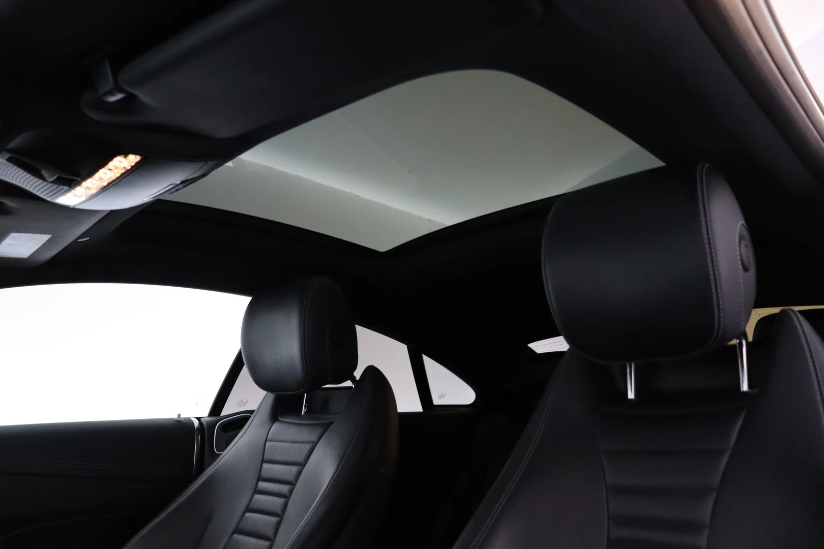 Car Image - 7cNhFYL5vEyYDszsToG2ut