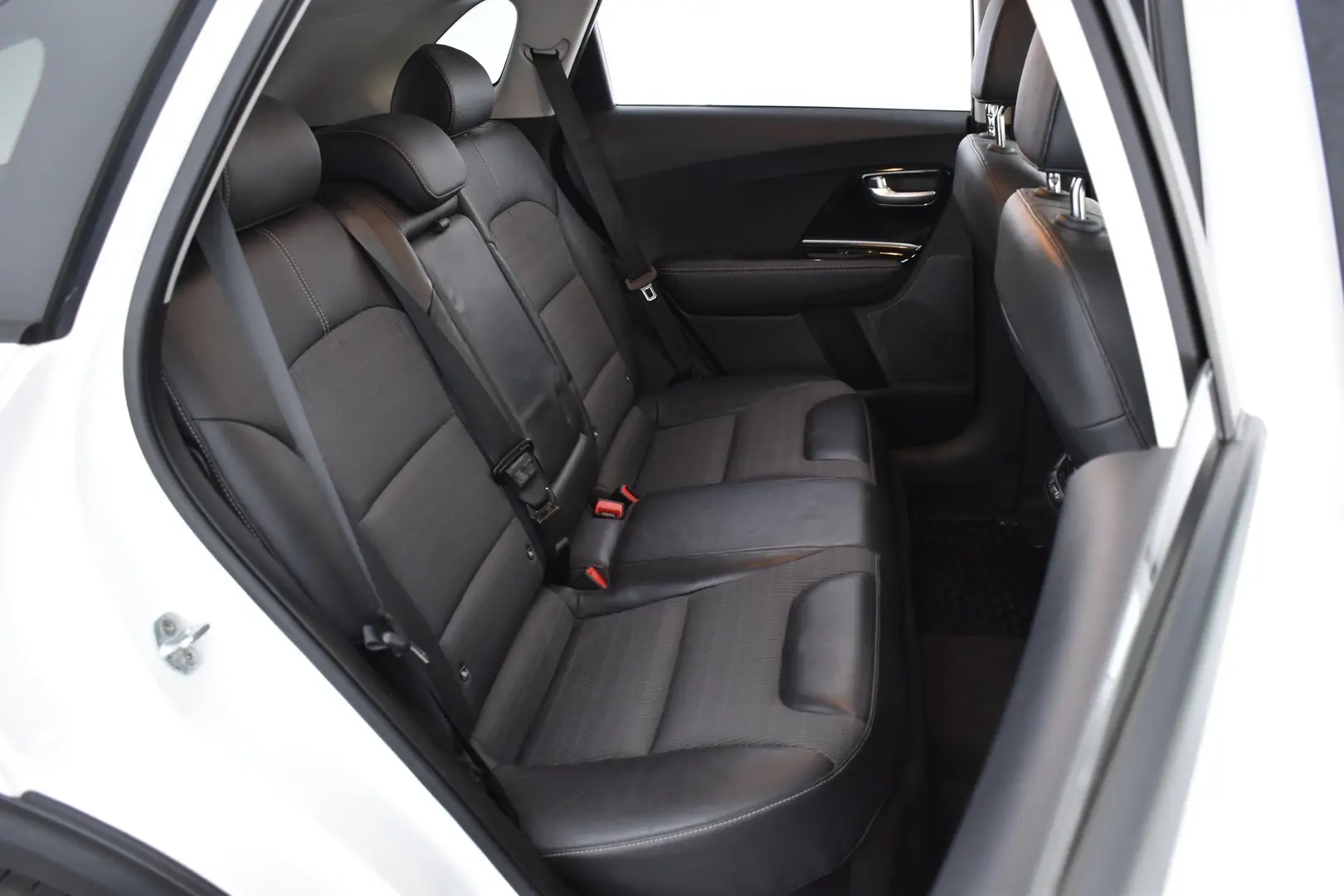 Car Image - 1tG4Hsd5zkSW6MjgAq22kE