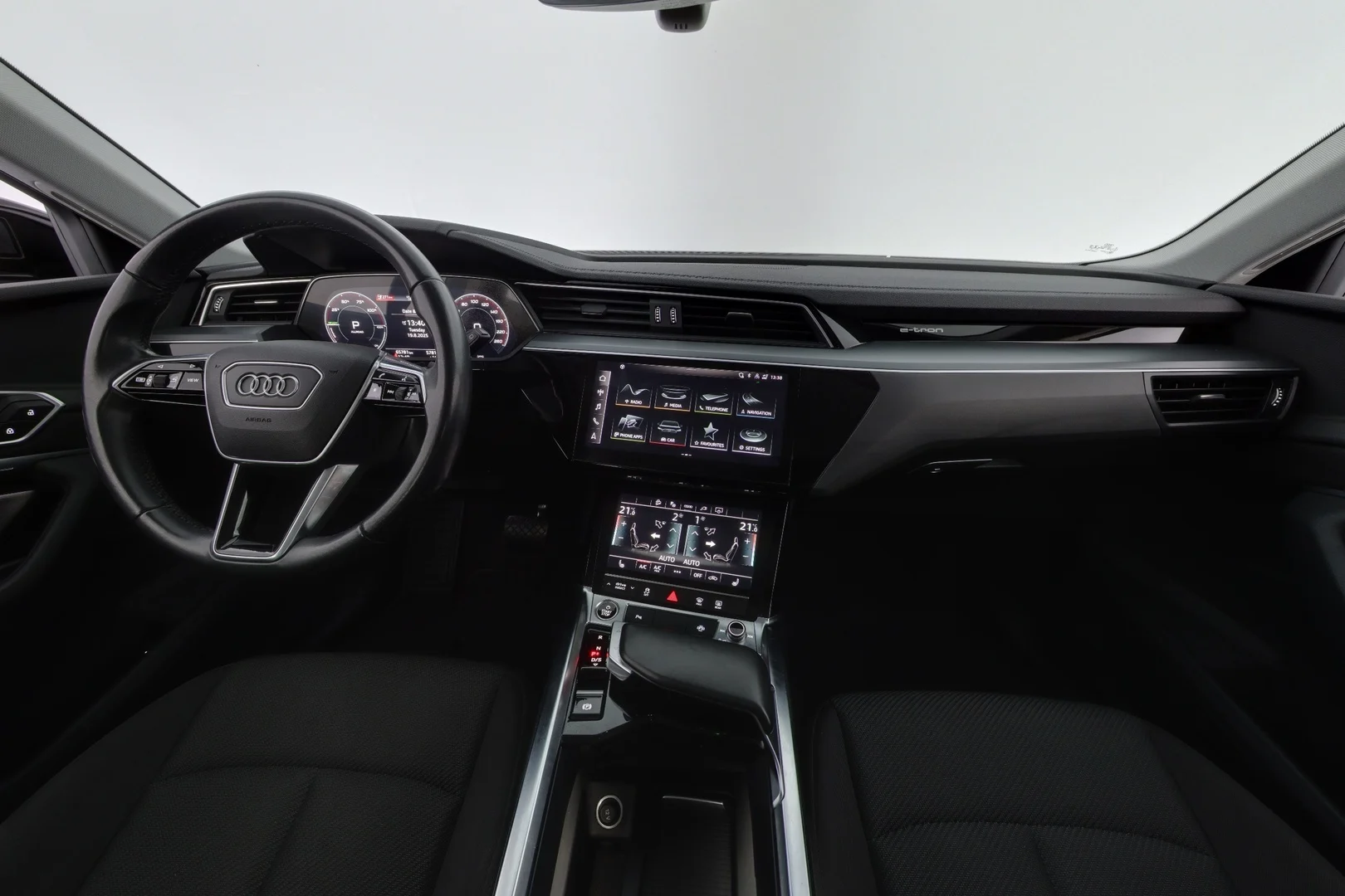 Car Image - 2iGQGq4I2uFdeTAfPJseSB