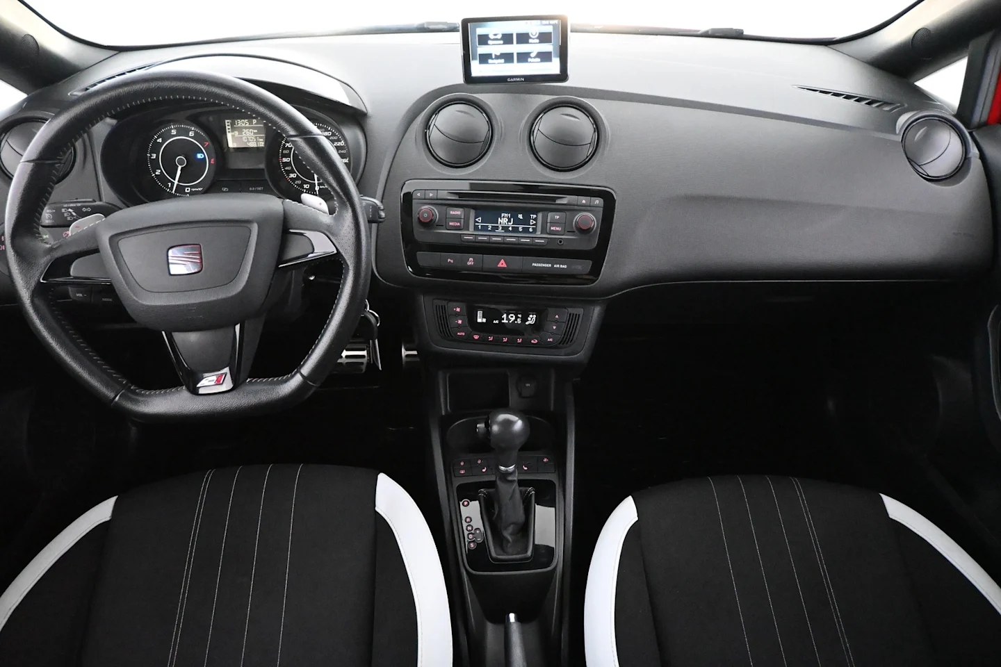 Car Image - 3X4XqmF4mFQaCZ6qXM41vl