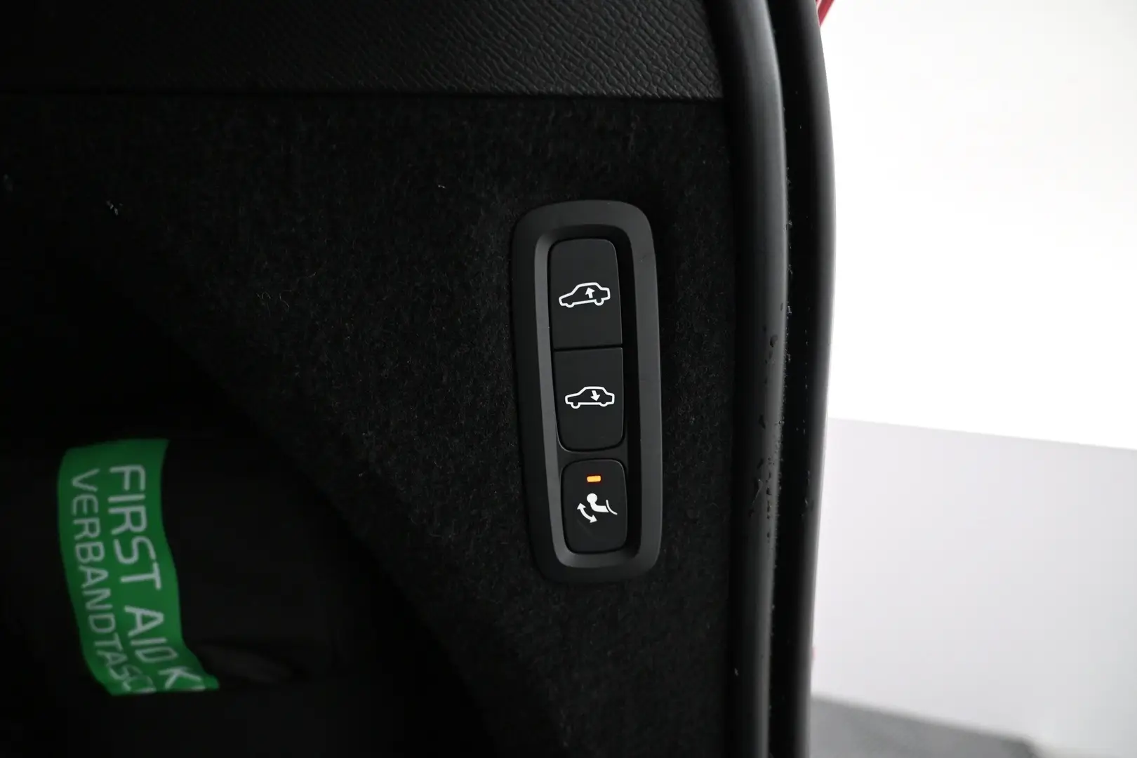 Car Image - 6Gg4fZwDMkFxSgOGrXOx5t