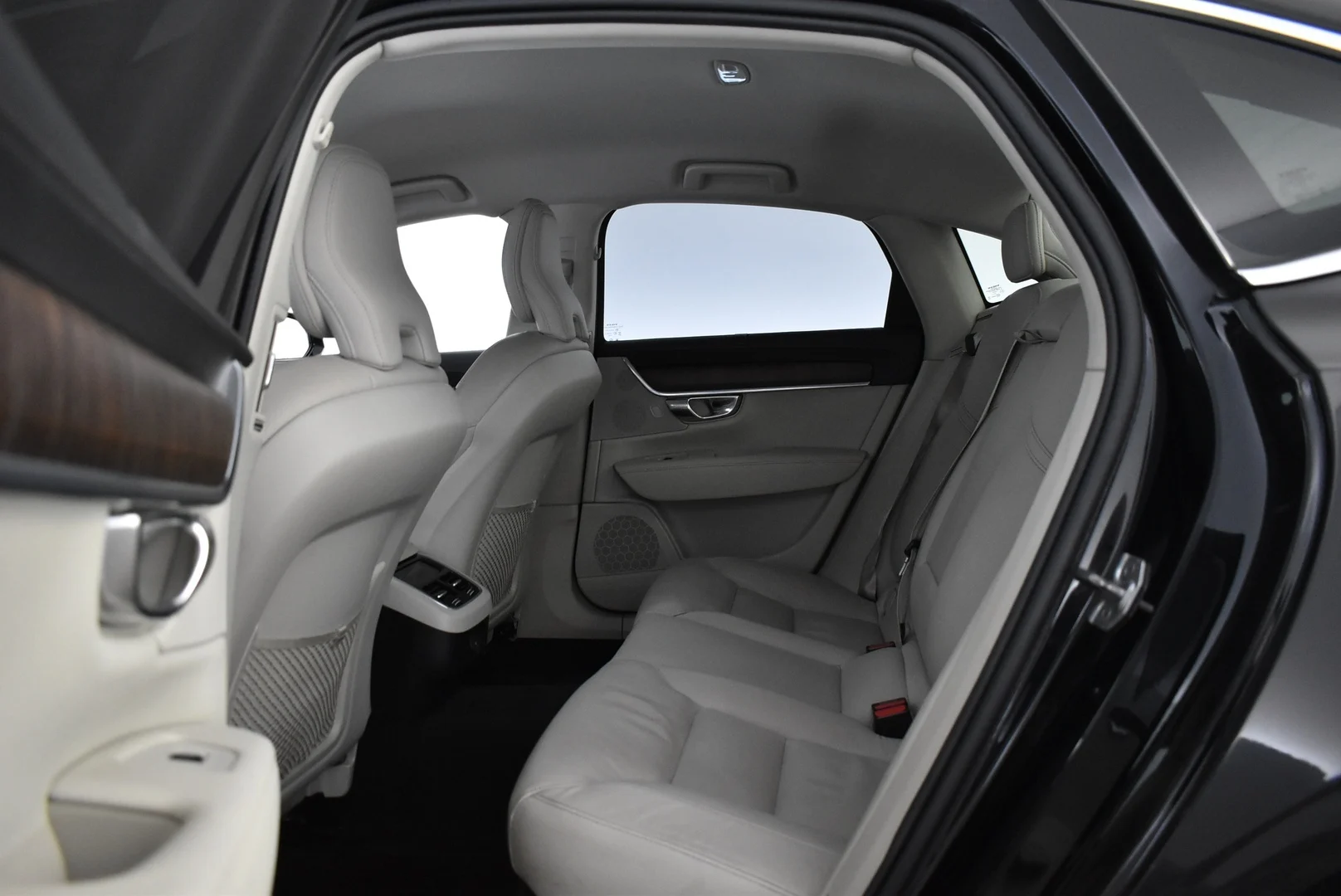 Car Image - 1xKQwIVk54zlvsoHlETM36