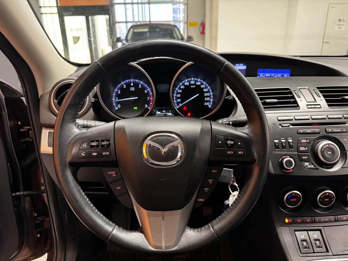 Car Image - 2V0ALGLvttYw5Qhcaq4eOK