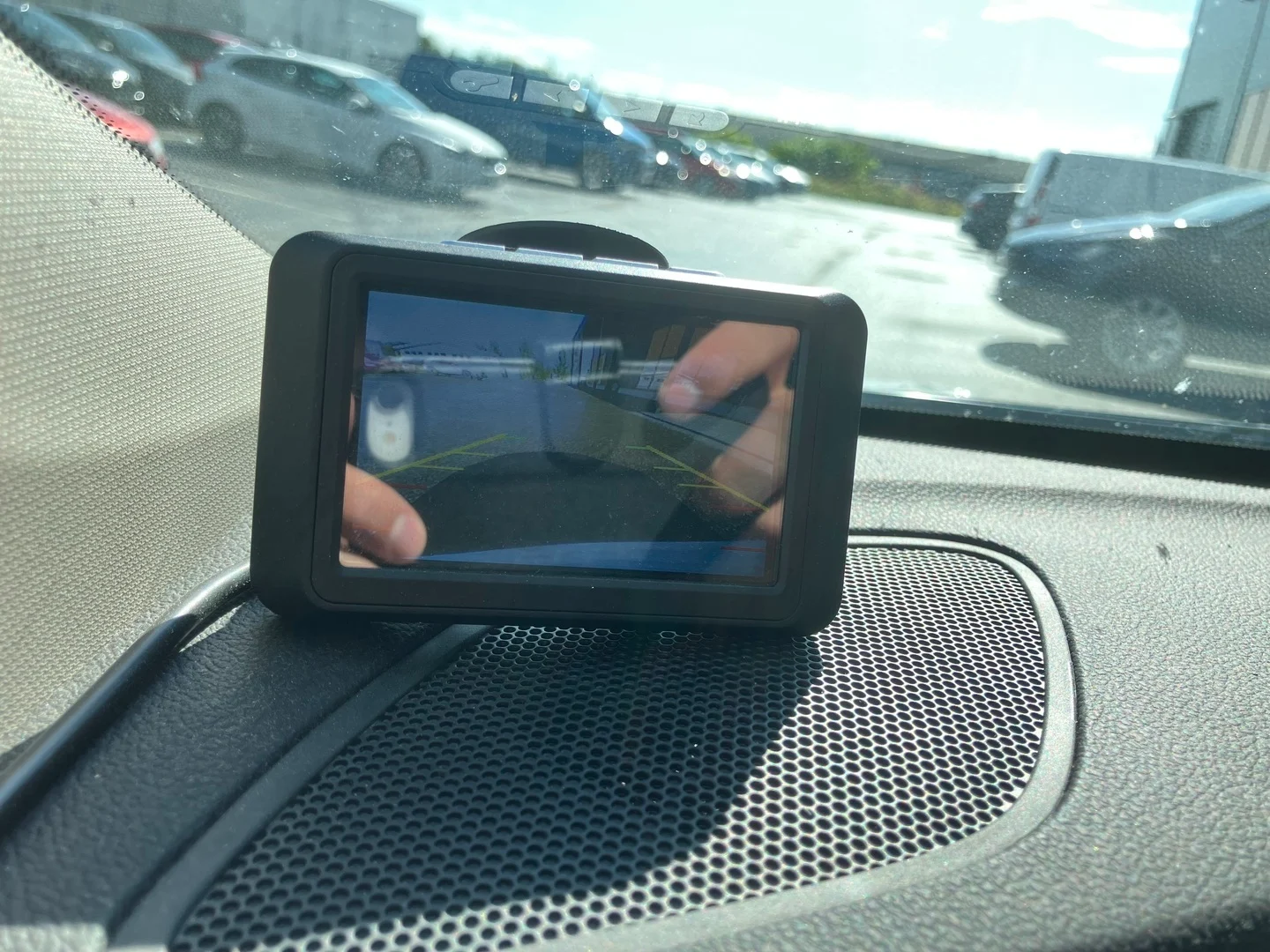 Car Image - 7CdH5BdvkrLUChwXTcVN2e
