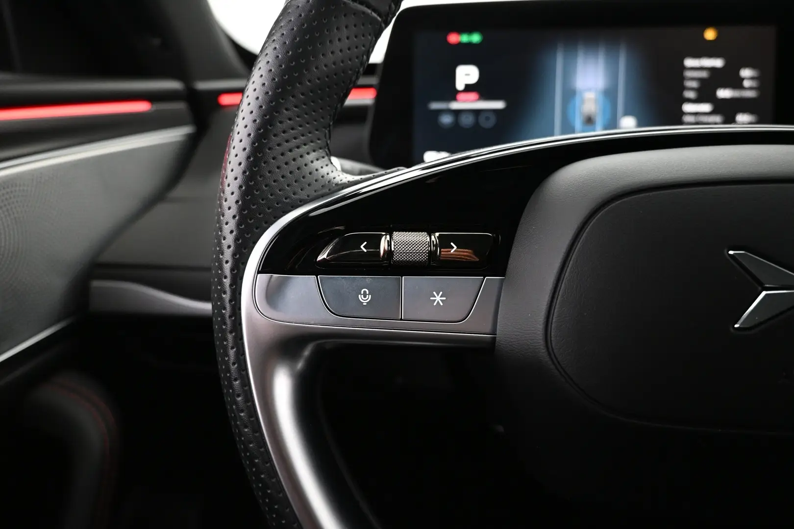 Car Image - 4L6WGZ1tkTPmdvB71VNZNh