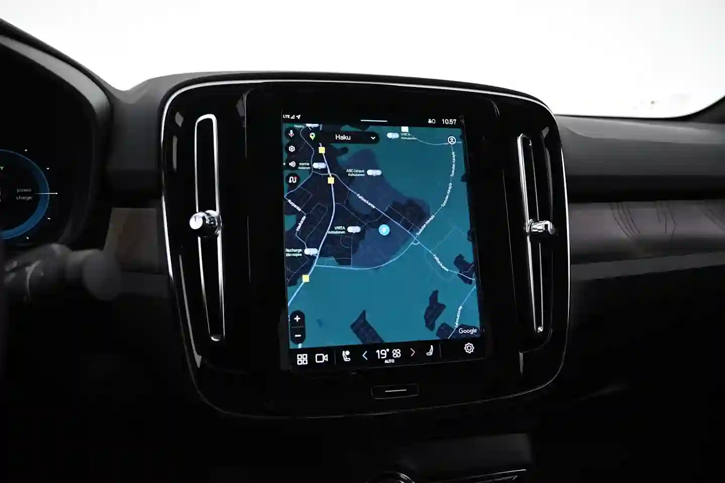 Car Image - 6UKbuzITK4E8LCB9dkqlAw