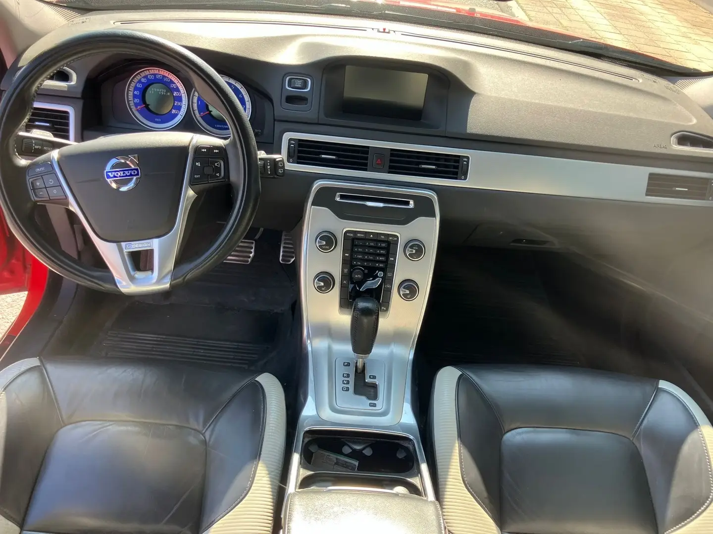 Car Image - loXMVxXNYfpdl15HujUSy