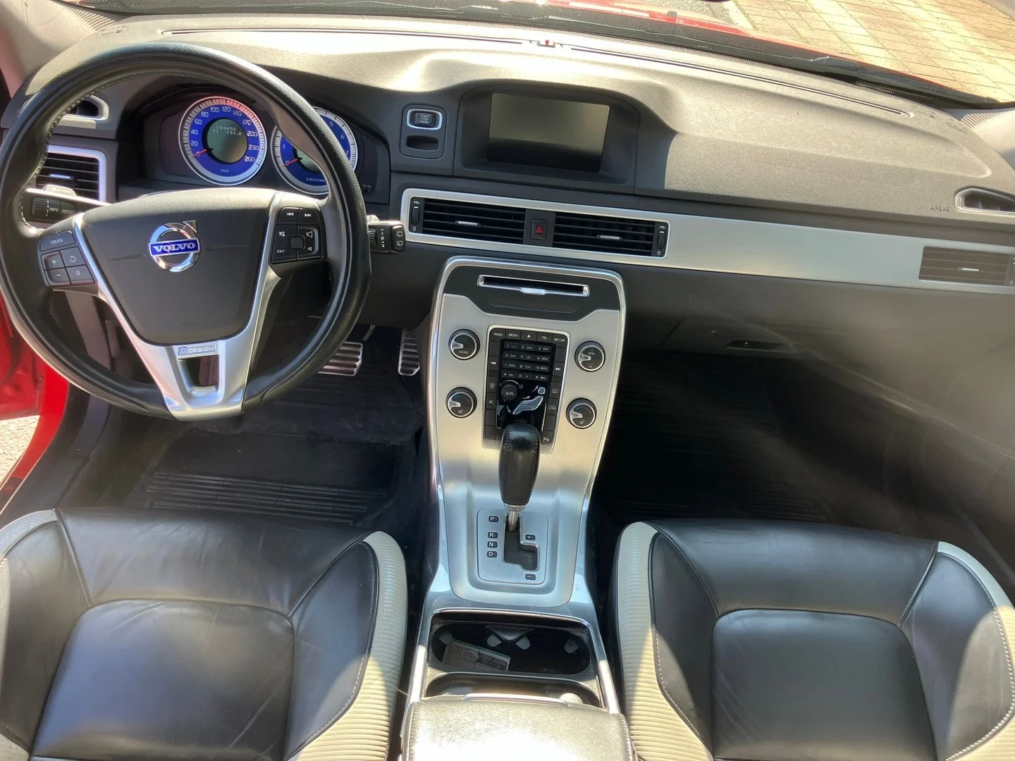 Car Image - loXMVxXNYfpdl15HujUSy