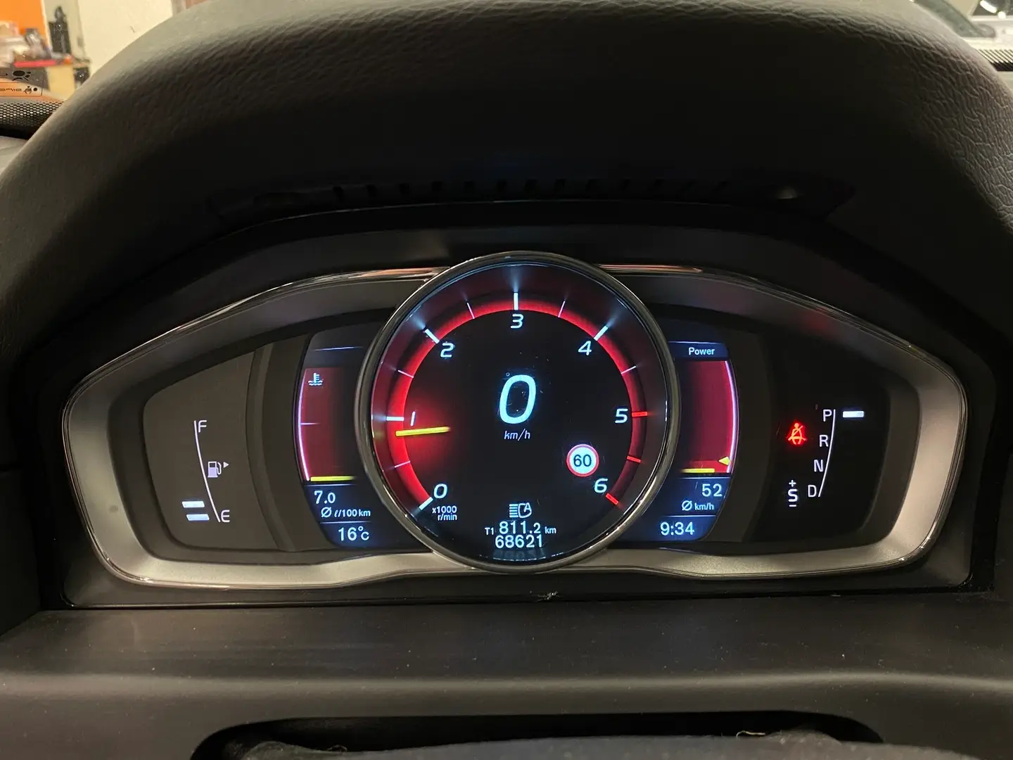 Car Image - 51VwY6sWe3k8lYlNGUq7x5