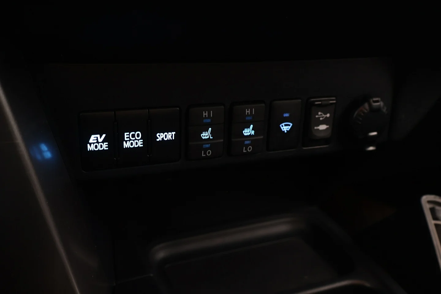 Car Image - 33u21X6WCk7S8zOY34Rl8C