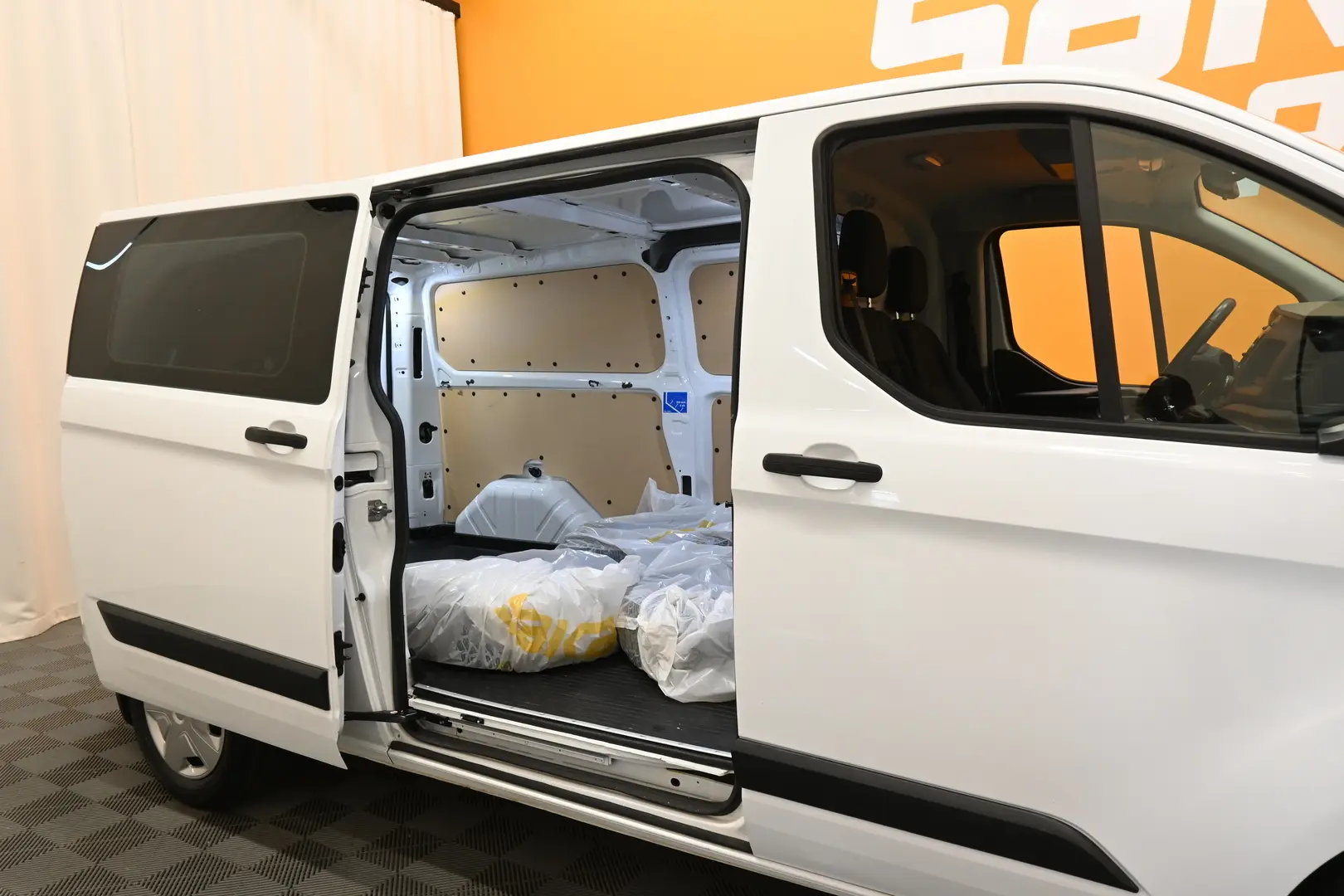 Car Image - 2cEDhWbWddCED79CH84Yqf