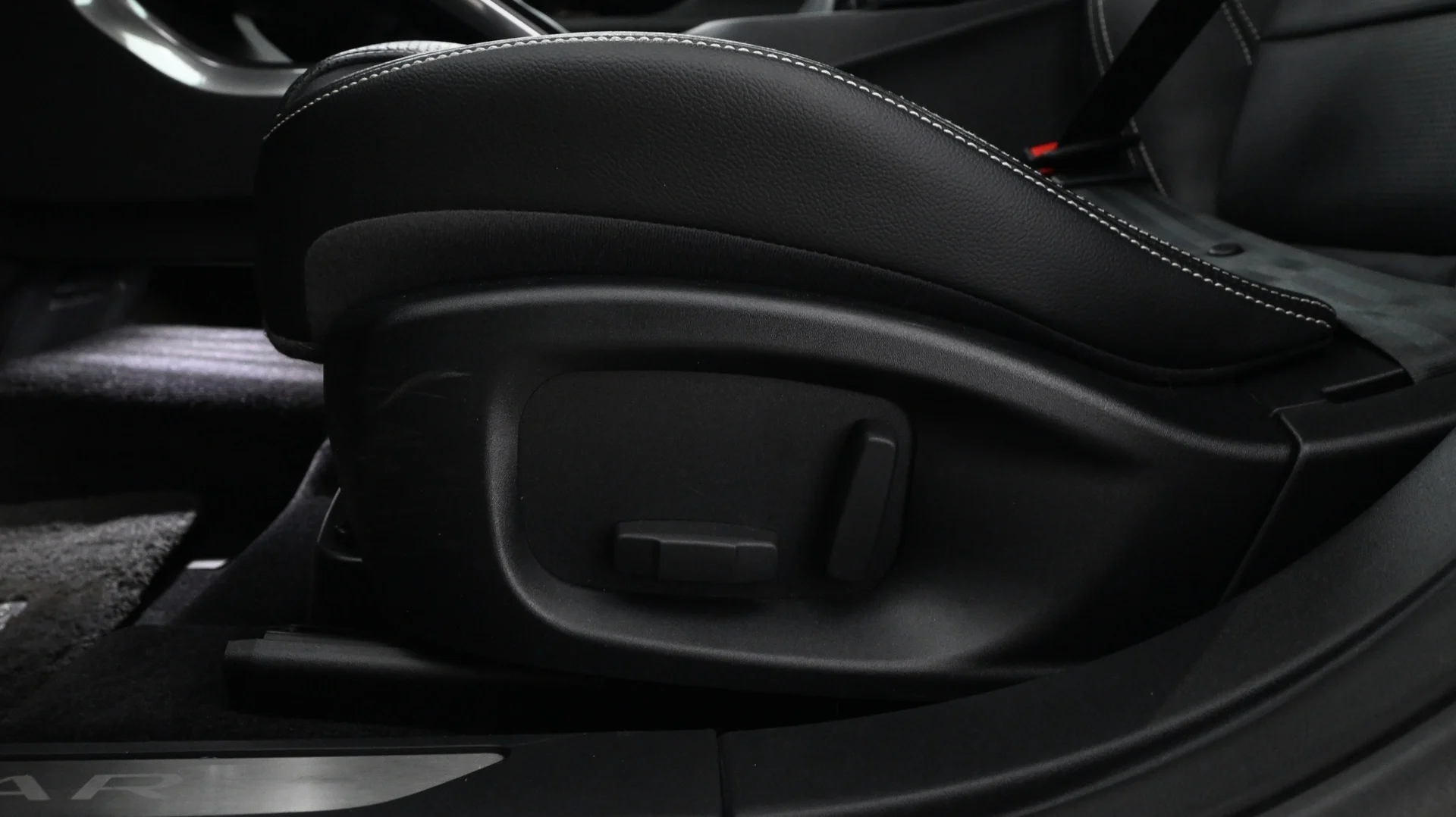 Car Image - 7kFv6uNEiG5Xsn1aDgjpSa