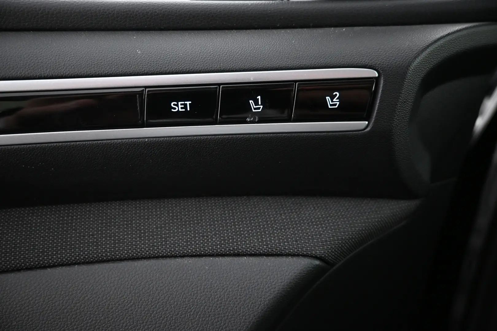 Car Image - 1QSUcuaIItdu6dRqCnSXOk