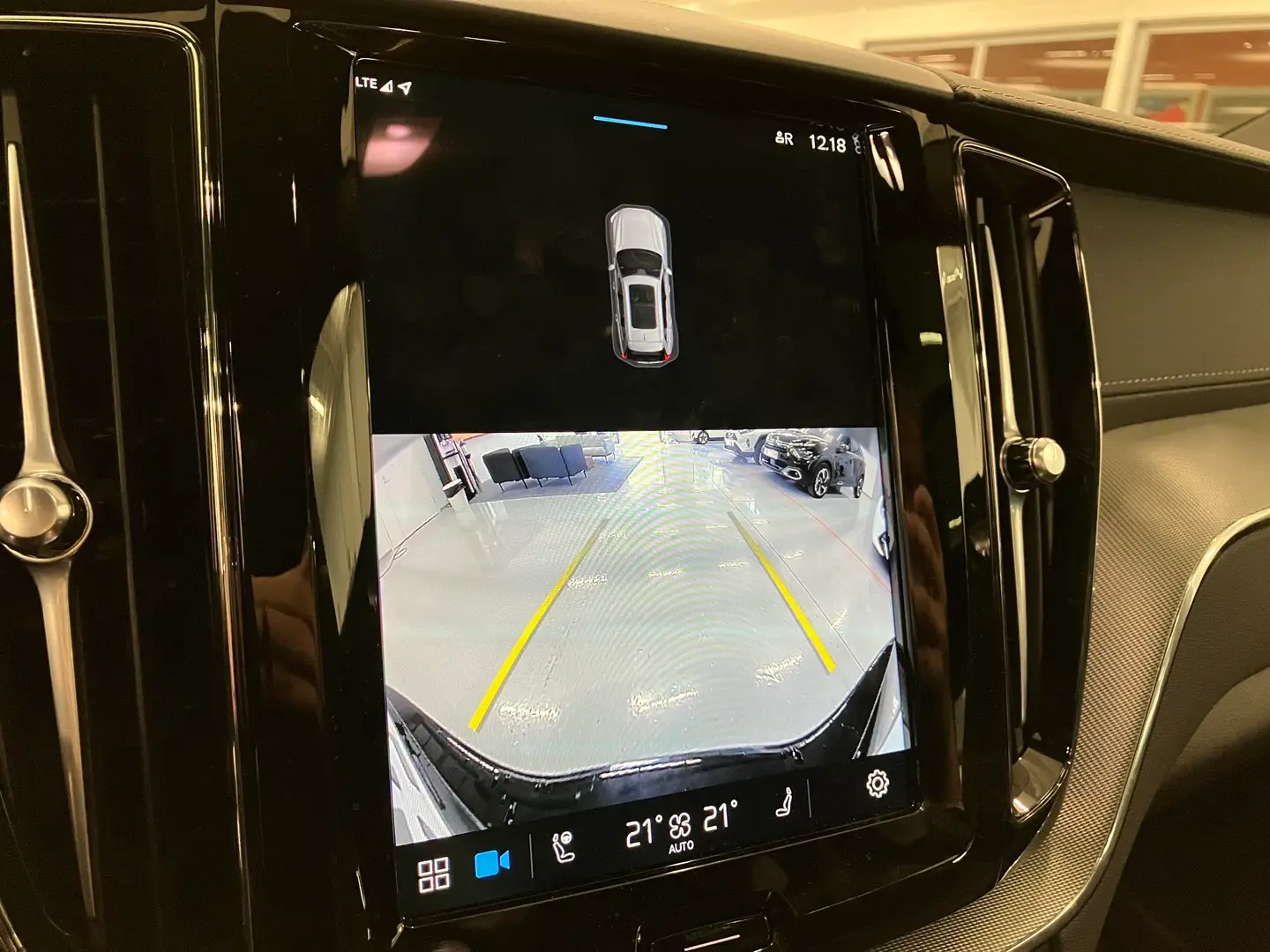 Car Image - 5BK2n8XCIVNUuKxmGm0IKX