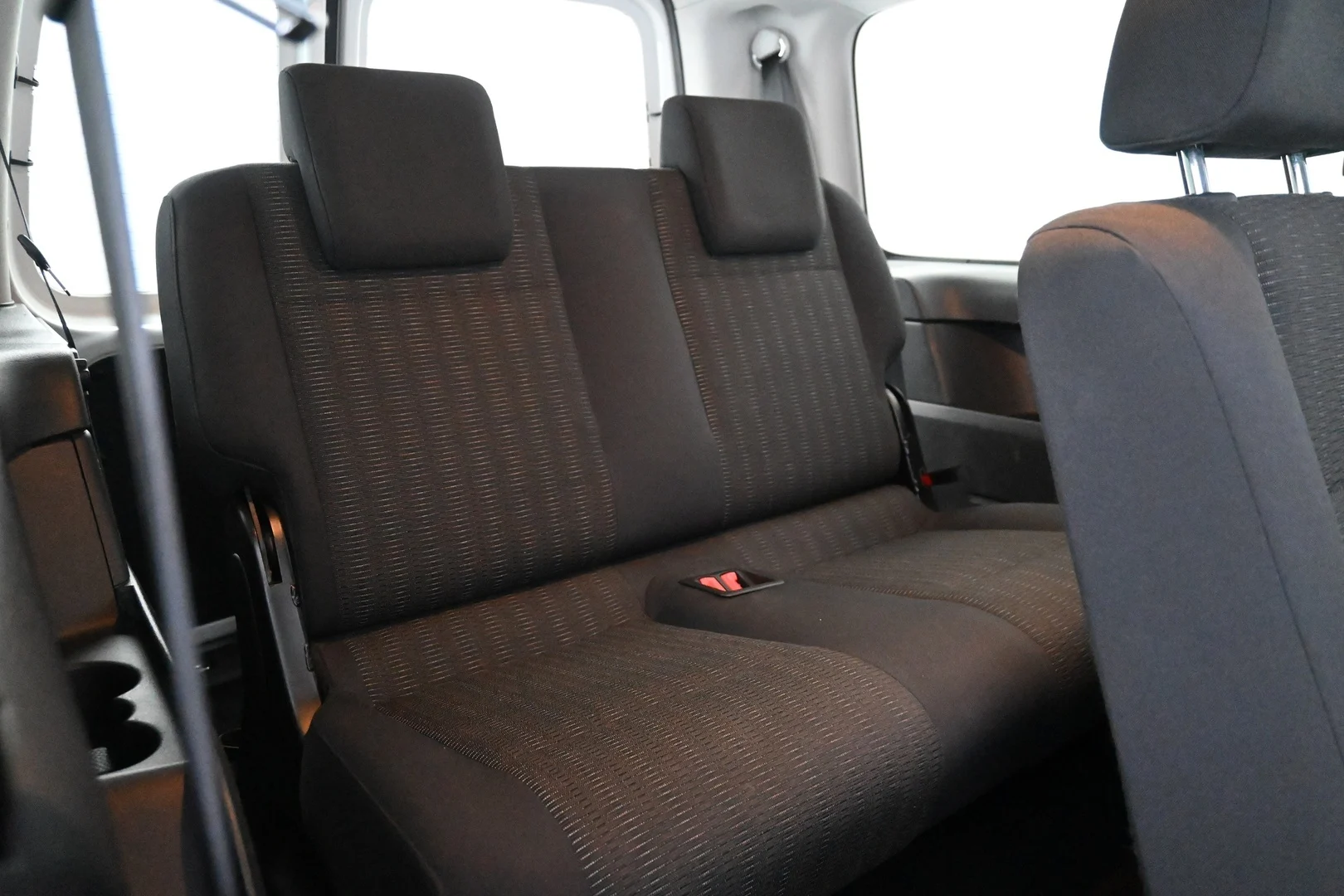 Car Image - 5P7IqyeVb5yBT8IccHFegG