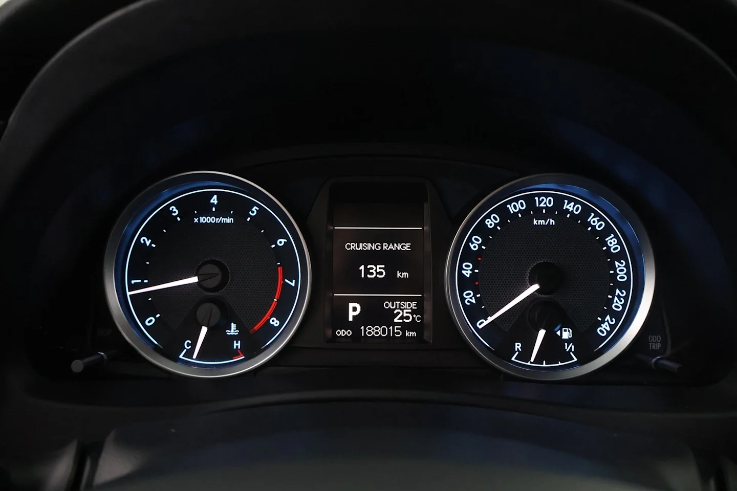 Car Image - 2pzL3Fp15PlvBHNJrLXWDV