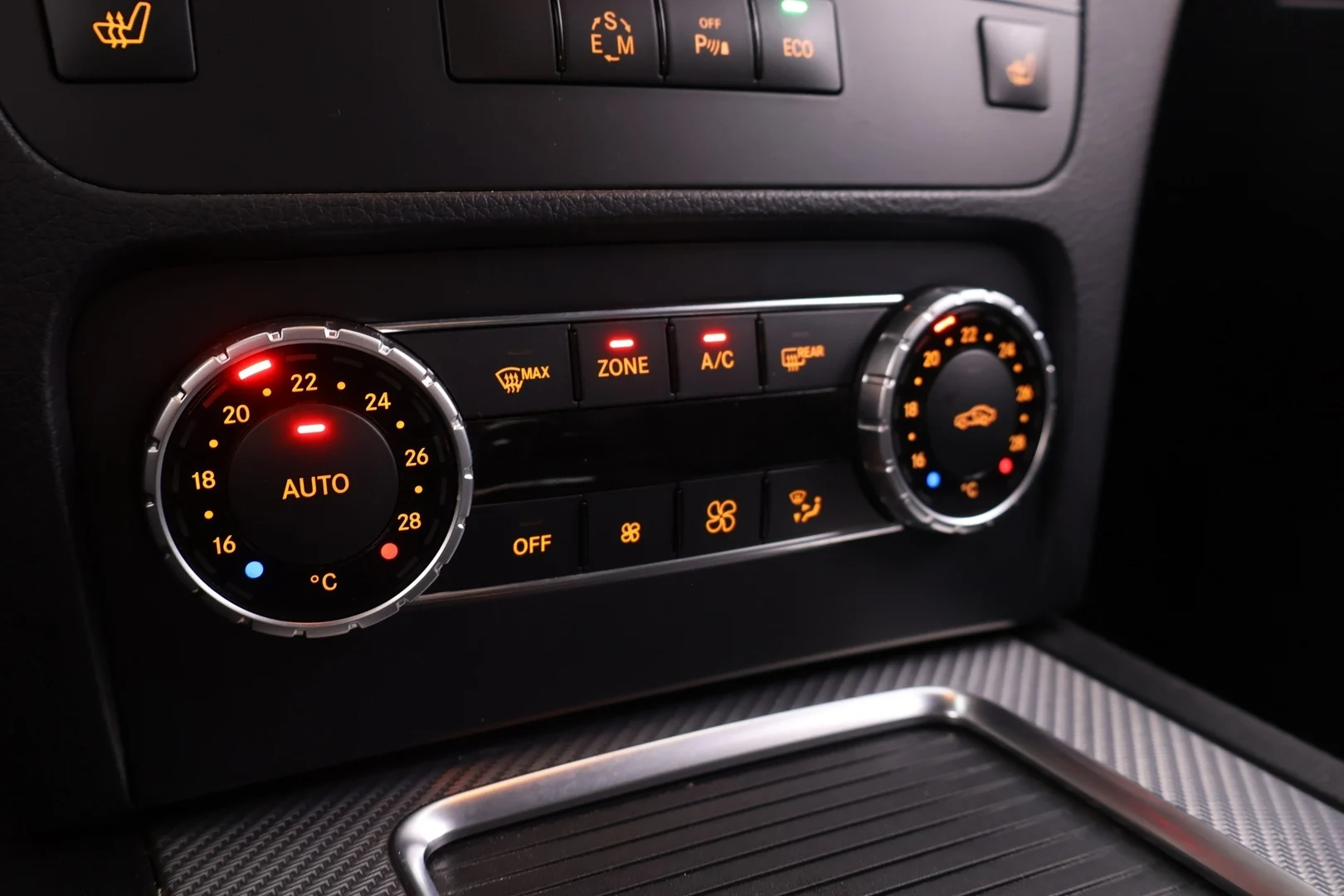 Car Image - YwF9ZjDPHPXAWbHz6LjiG