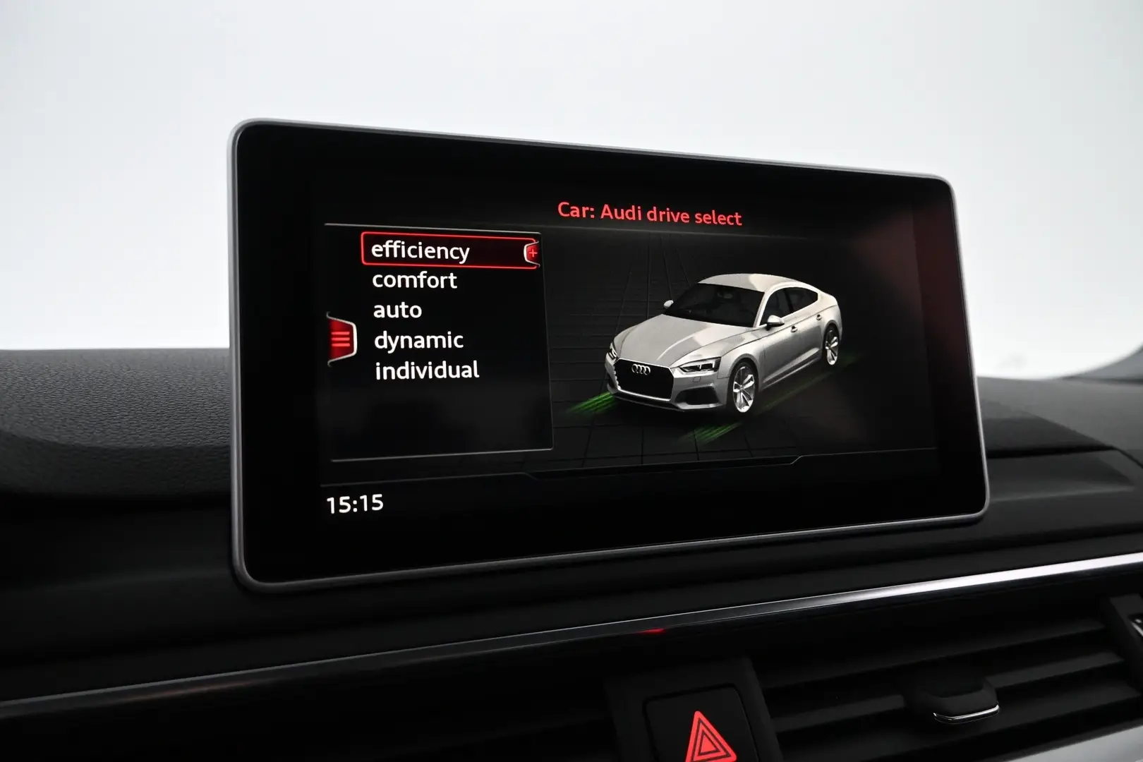 Car Image - jT230fUrWJRqL9iJI4CvC