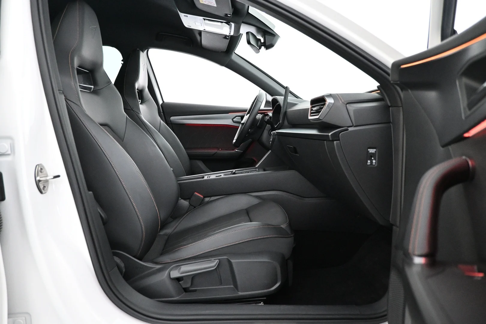 Car Image - 3z0QStnybrDbFFlkcgK3rN