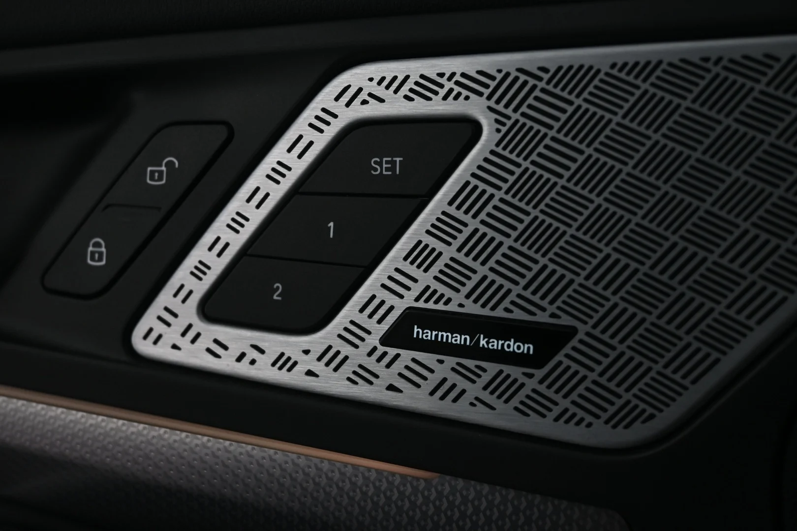 Car Image - 1RQsGym0NGtozV6QwIWSL4