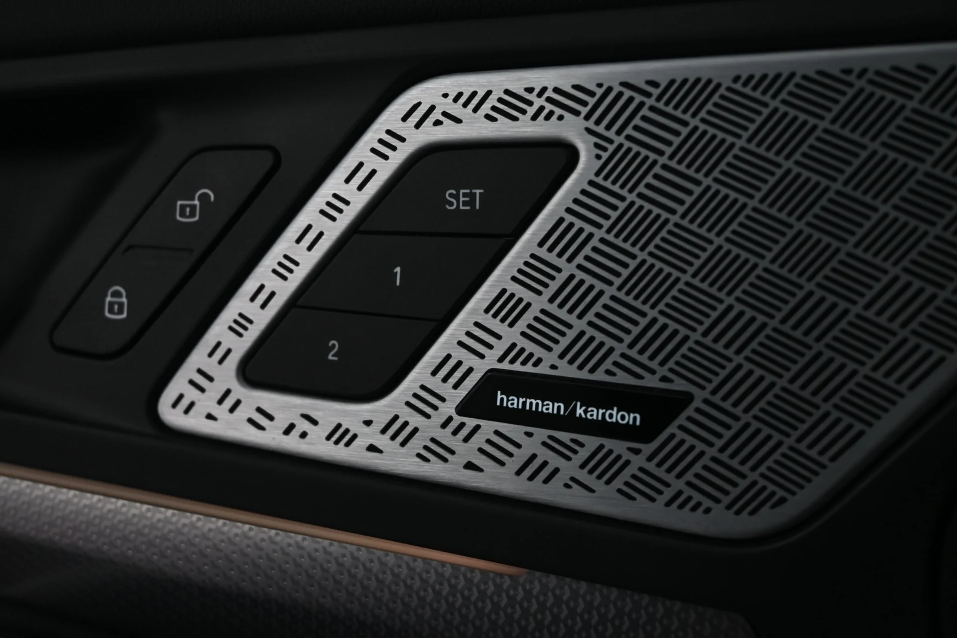 Car Image - 1RQsGym0NGtozV6QwIWSL4