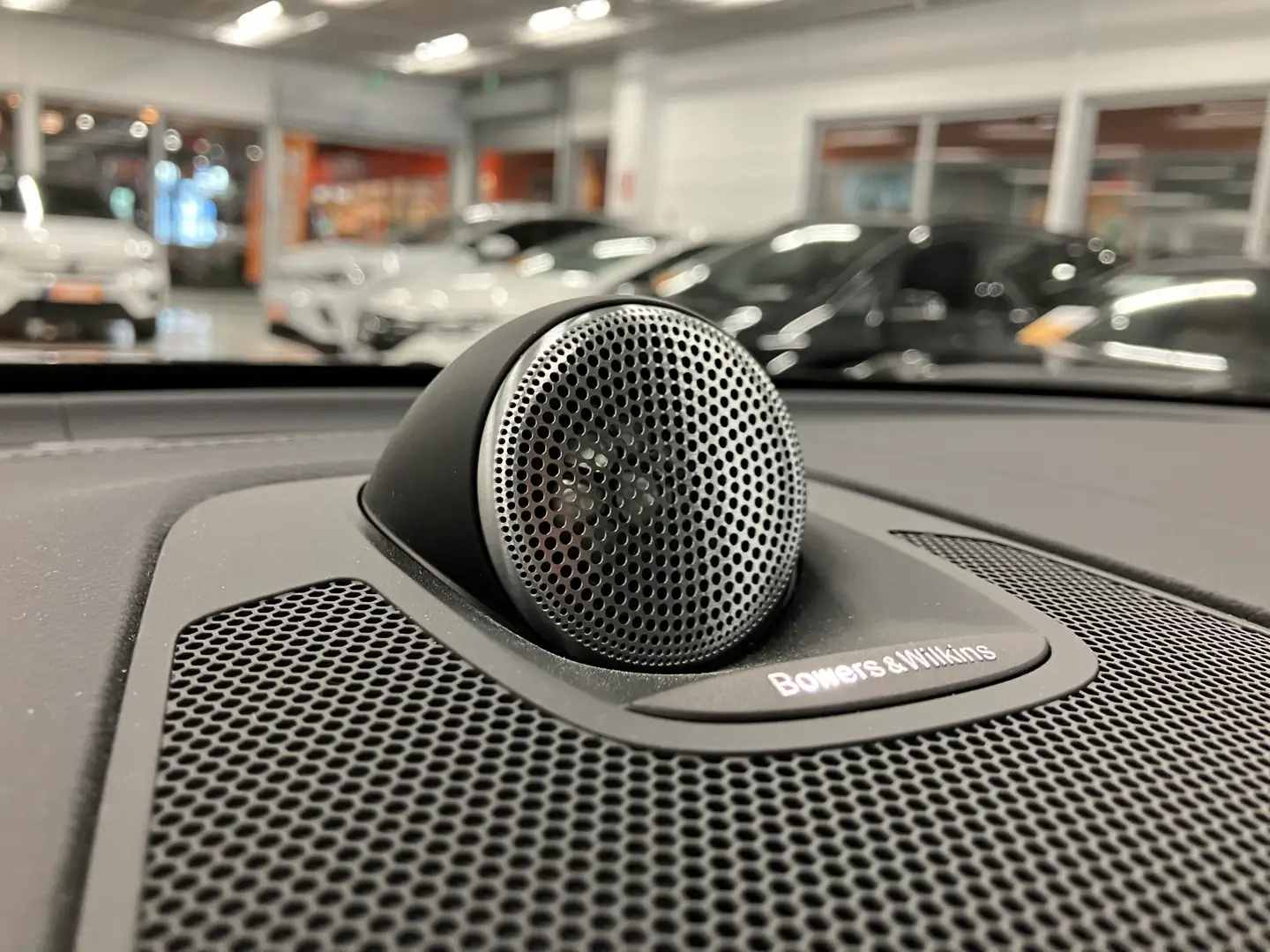 Car Image - 5BK2n8XCIVNUuKxmGm0IKX