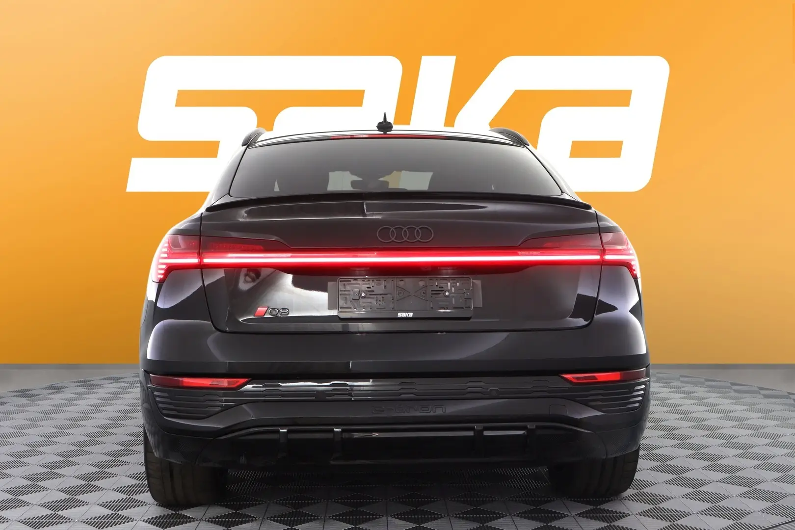 Car Image - 3A49QndwdEEC2yBbmC90lx