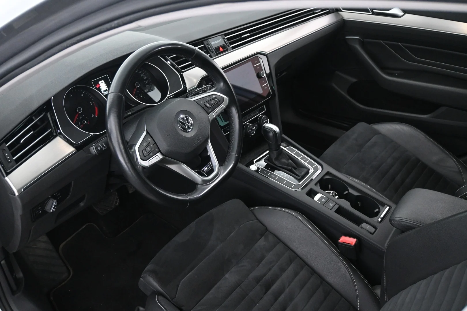 Car Image - 1K74P9rARST5OGzrW2bvxH