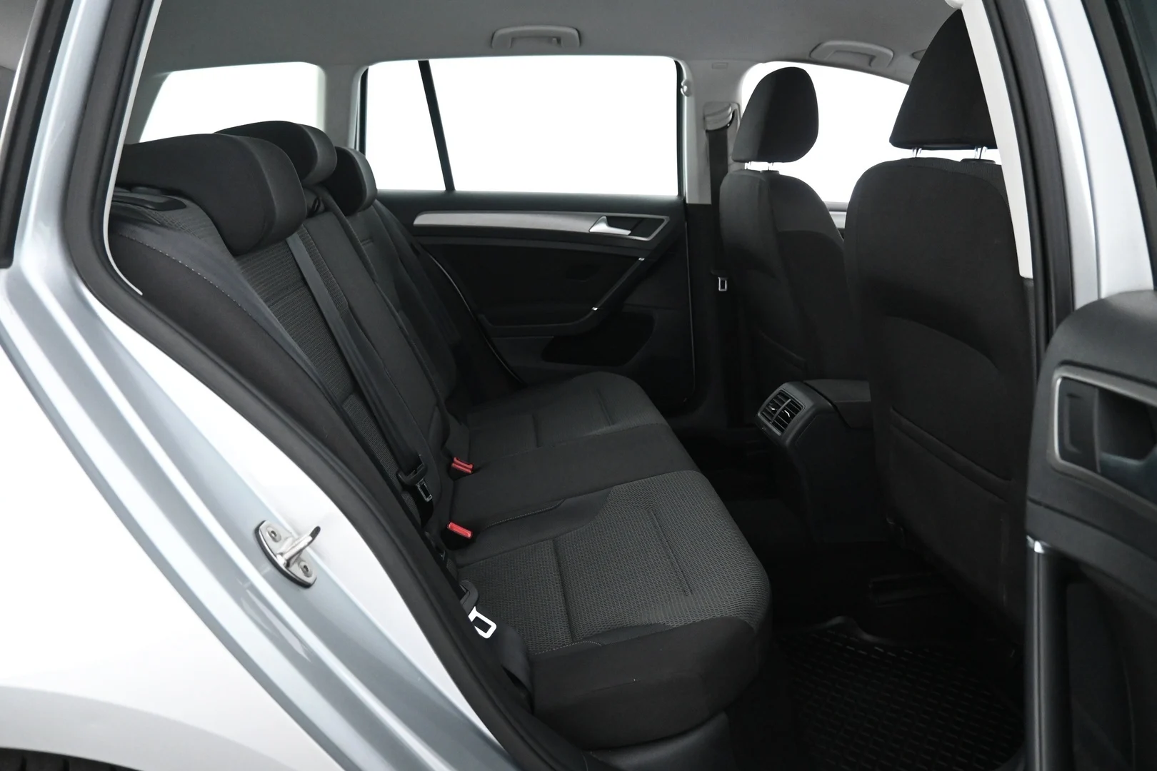 Car Image - 5oO8iSKiQTGAmKukknGjFd