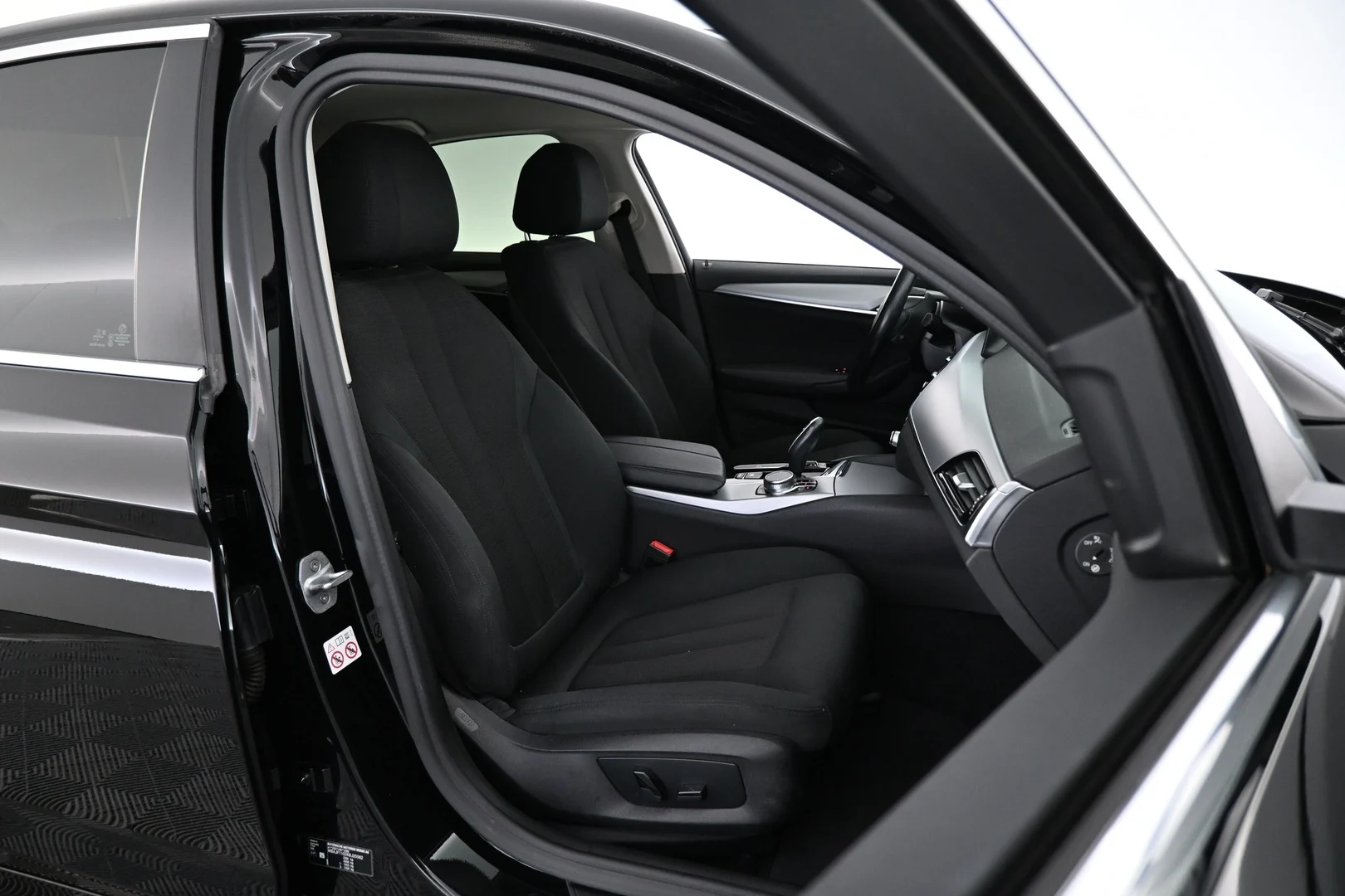 Car Image - 36982YQr3IPwN1lxjCUI5O