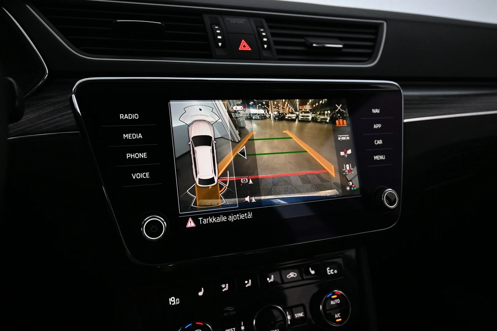 Car Image - 6xxFfqOQ82af66d18jjiUf