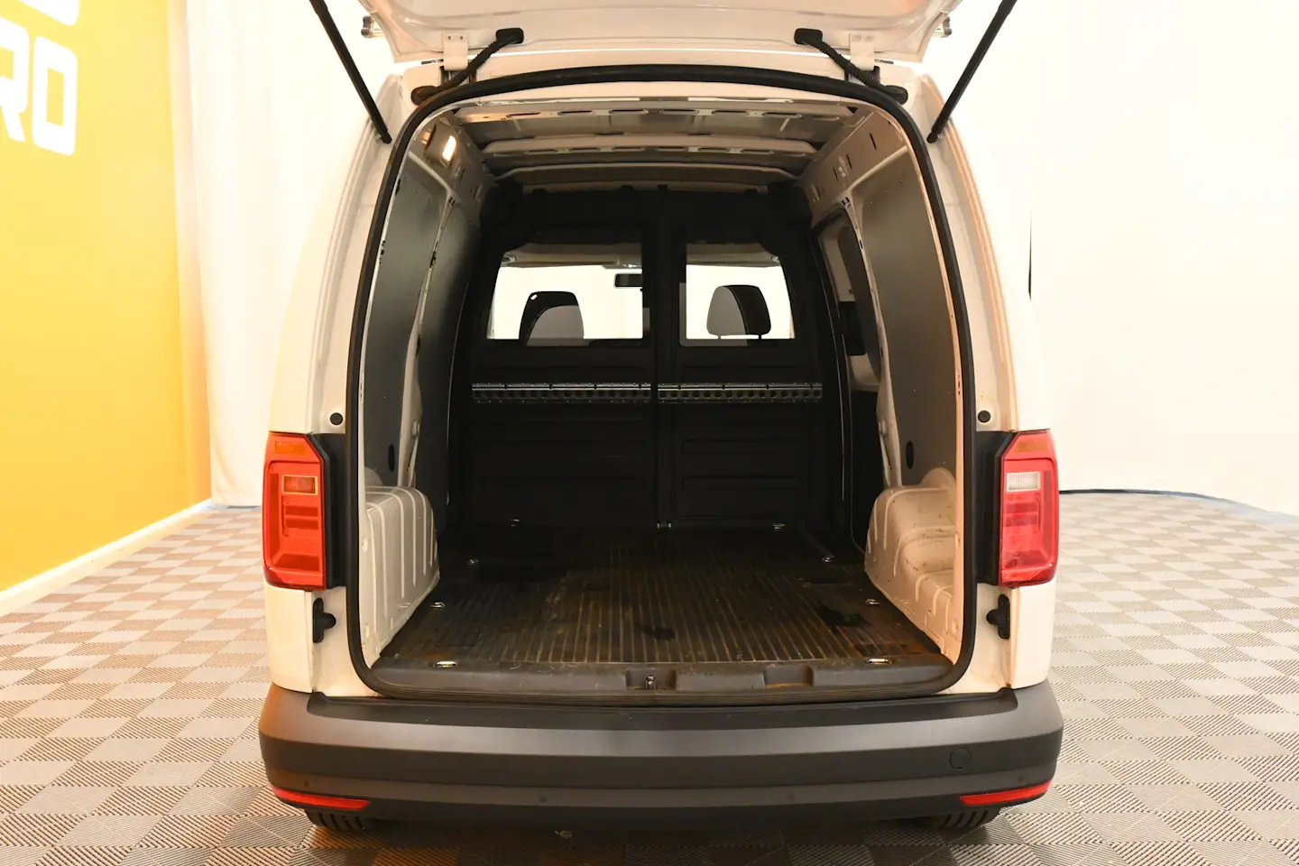 Car Image - 5XmVxg6HH3X0umIGFa4bEf