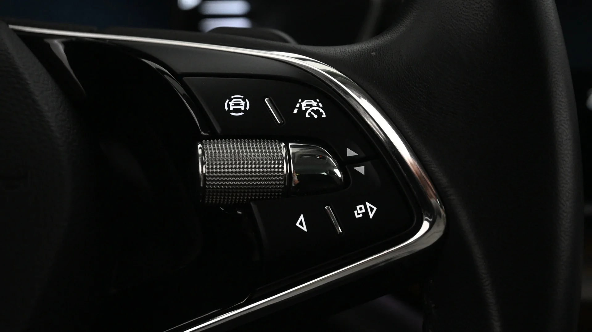 Car Image - 4asvYv8OmEsXSdr0dWaDBl
