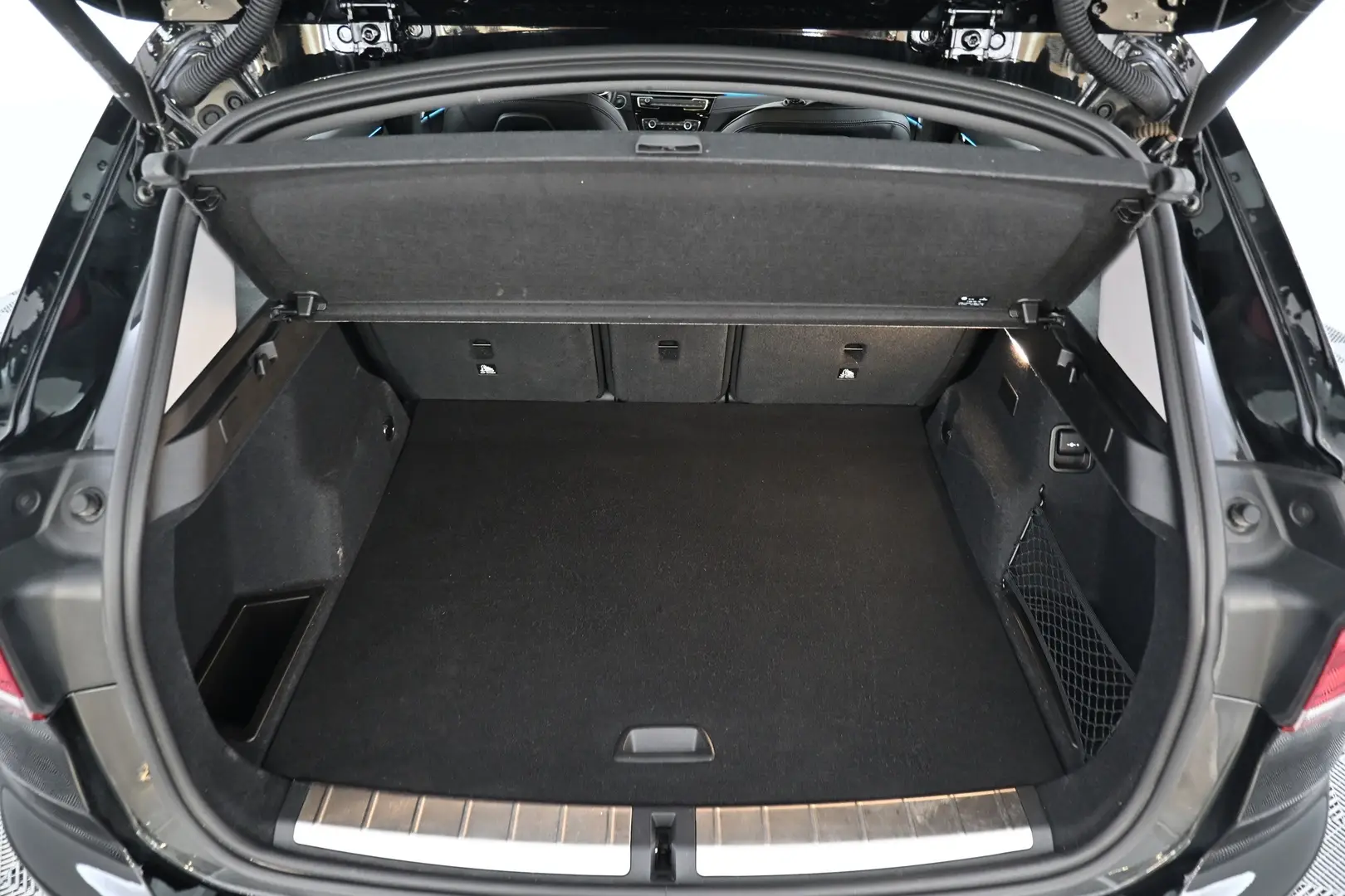 Car Image - 4k1OYvvpMnaJQWAcWGFxA4